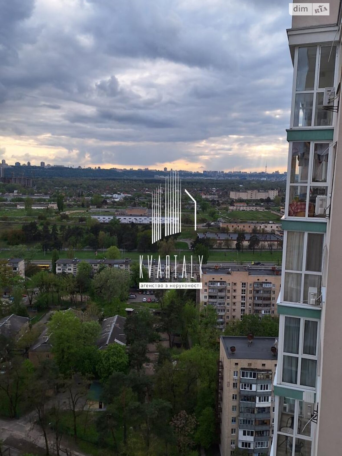 однокомнатная квартира в Киеве, район Днепровский, на ул. Воскресенская 18 в аренду на долгий срок помесячно фото 1