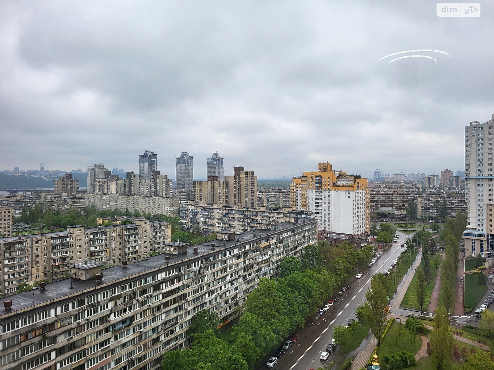 однокомнатная квартира в Киеве, район Днепровский, на ул. Юрия Шумского 3Г в аренду на долгий срок помесячно фото 1 однокомнатная квартира в Киеве, район Днепровский, на ул. Юрия Шумского 3Г в аренду на долгий срок помесячно фото 1
