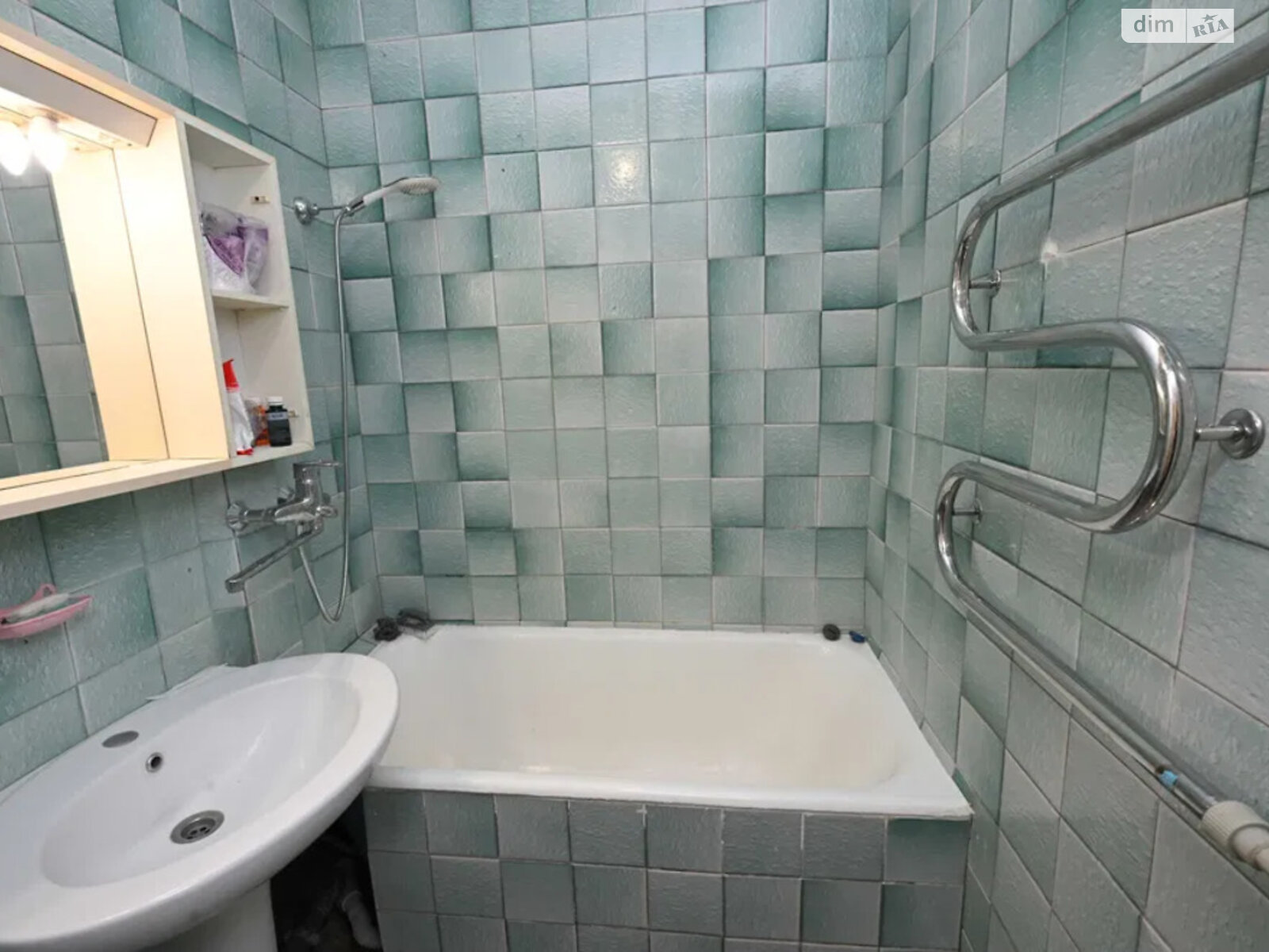 двухкомнатная квартира в Киеве, на ул. Ереванская 8А в аренду на долгий срок помесячно фото 1