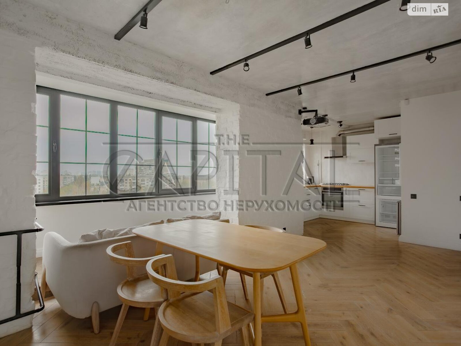 двокімнатна квартира в Києві, на вул. Флоренції 1/11 в довготривалу оренду помісячно фото 1