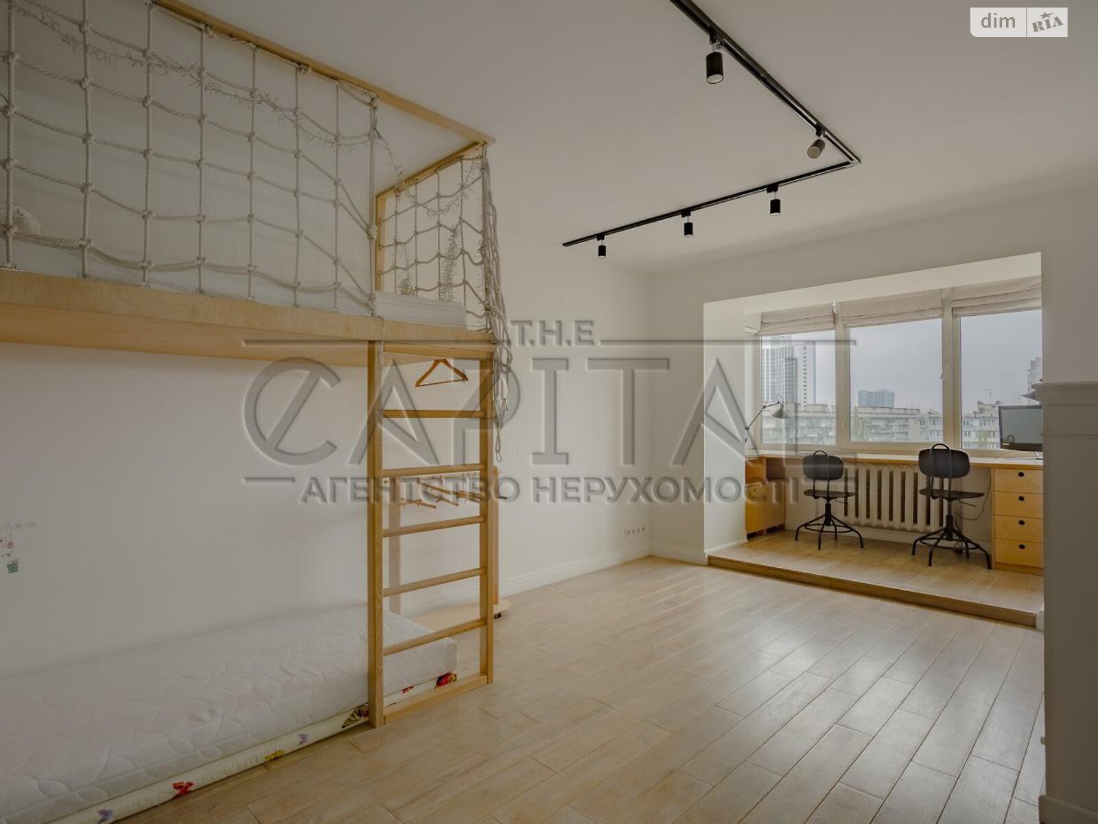 двокімнатна квартира в Києві, на вул. Флоренції 1/11 в довготривалу оренду помісячно фото 1