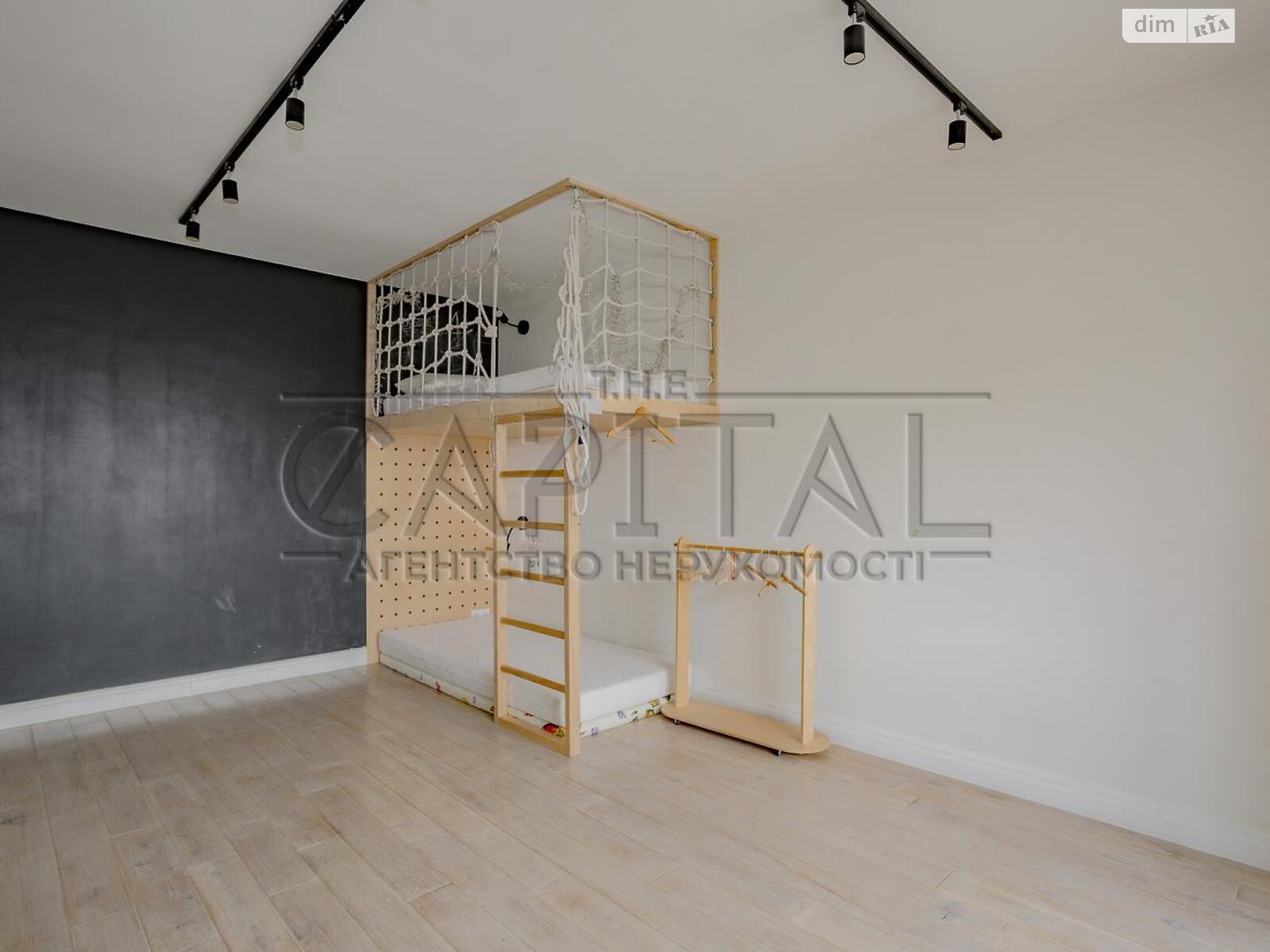 двокімнатна квартира в Києві, на вул. Флоренції 1/11 в довготривалу оренду помісячно фото 1