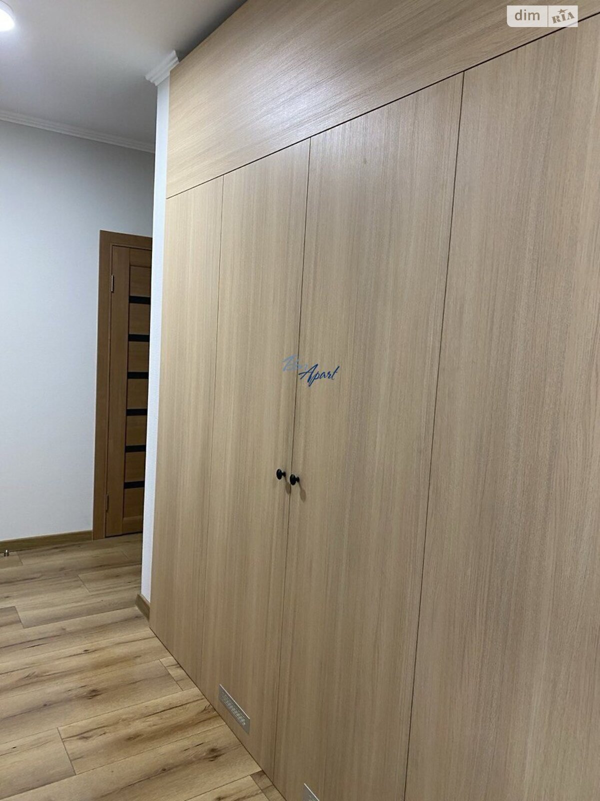 трикімнатна квартира в Києві, район Ґалаґани, на просп. Берестейський 65А в довготривалу оренду помісячно фото 1 трикімнатна квартира в Києві, район Ґалаґани, на просп. Берестейський 65А в довготривалу оренду помісячно фото 1
