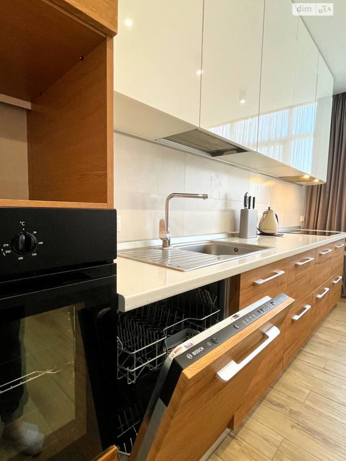 двухкомнатная квартира в Киеве, район Галаганы, на просп. Берестейский 71А в аренду на долгий срок помесячно фото 1