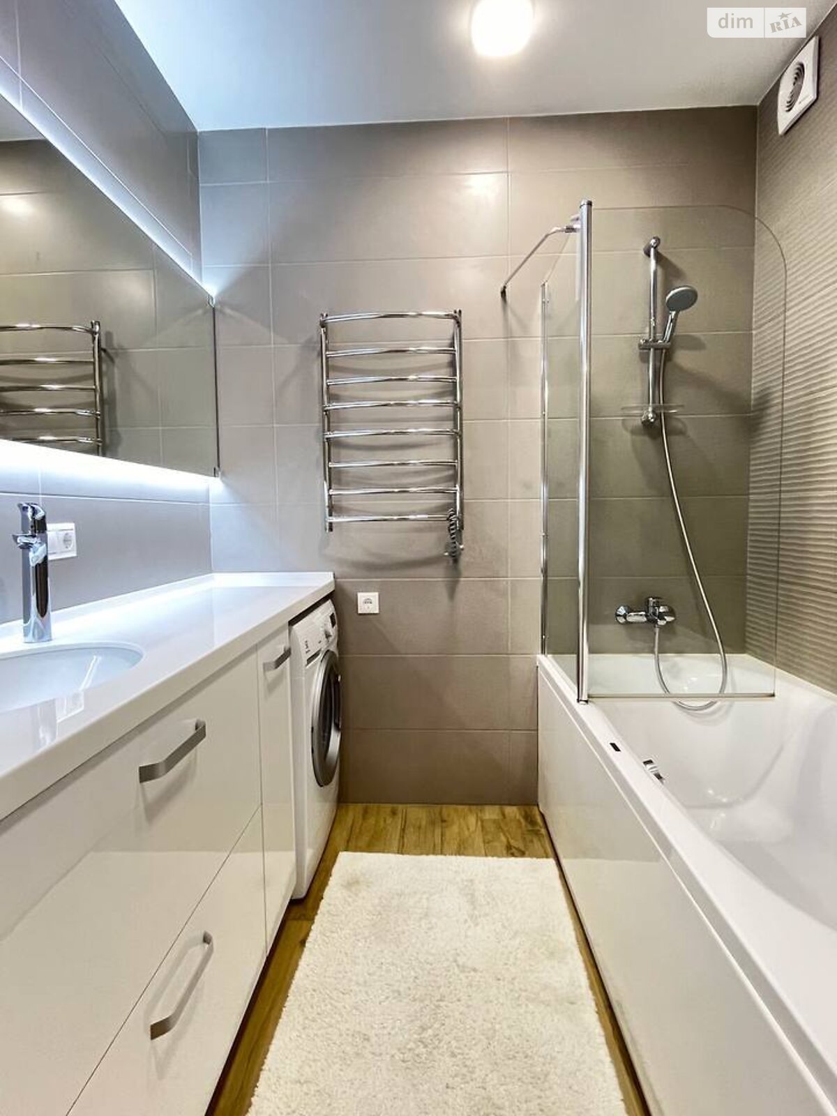 двухкомнатная квартира в Киеве, район Галаганы, на просп. Берестейский 71А в аренду на долгий срок помесячно фото 1