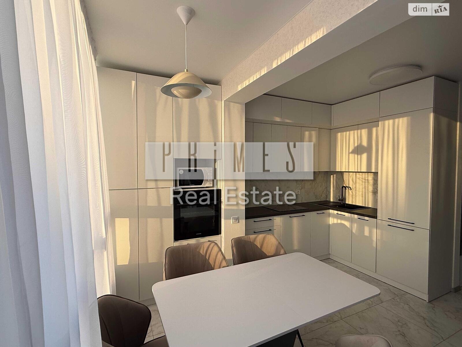 четырехкомнатная квартира в Киеве, район Галаганы, на просп. Берестейский 65А в аренду на долгий срок помесячно фото 1