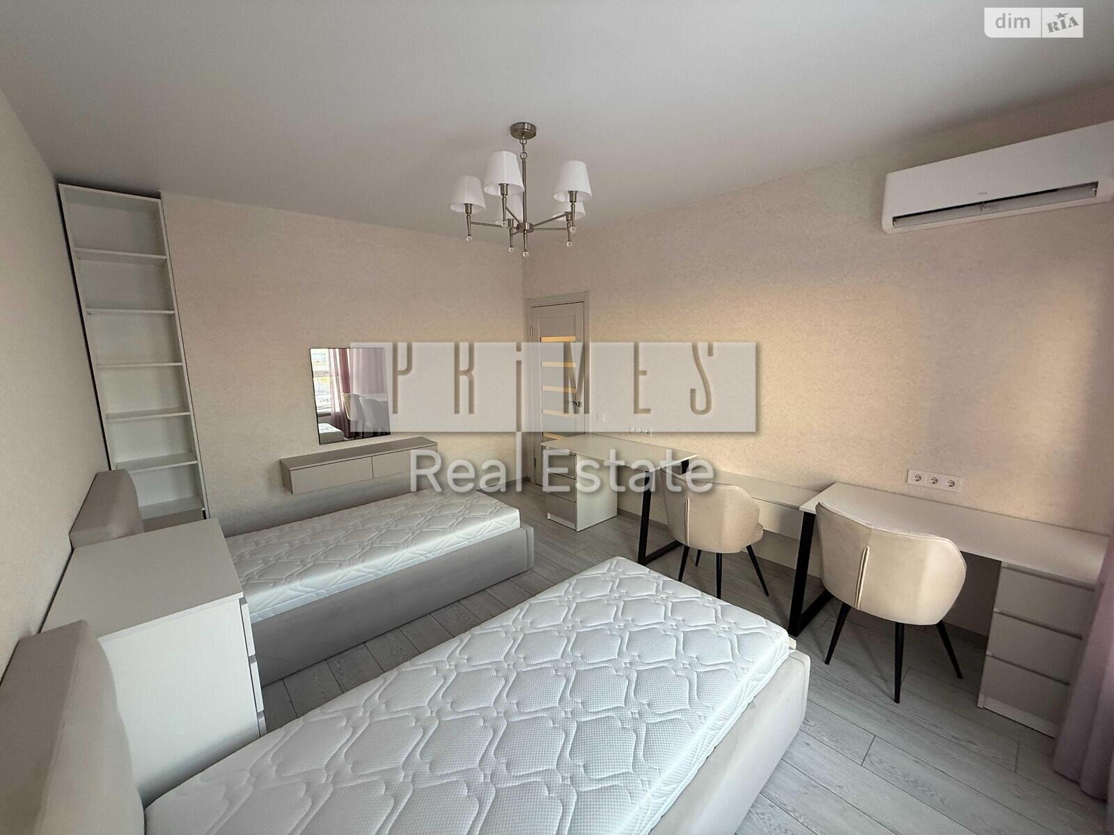 четырехкомнатная квартира в Киеве, район Галаганы, на просп. Берестейский 65А в аренду на долгий срок помесячно фото 1