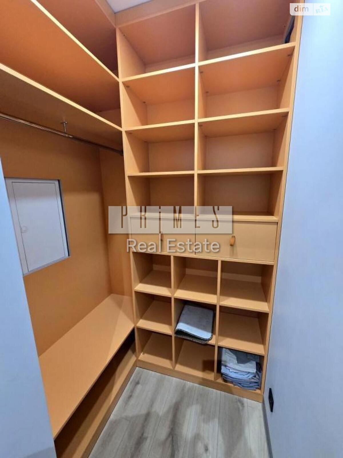 трехкомнатная квартира в Киеве, район Галаганы, на просп. Берестейский 67 в аренду на долгий срок помесячно фото 1