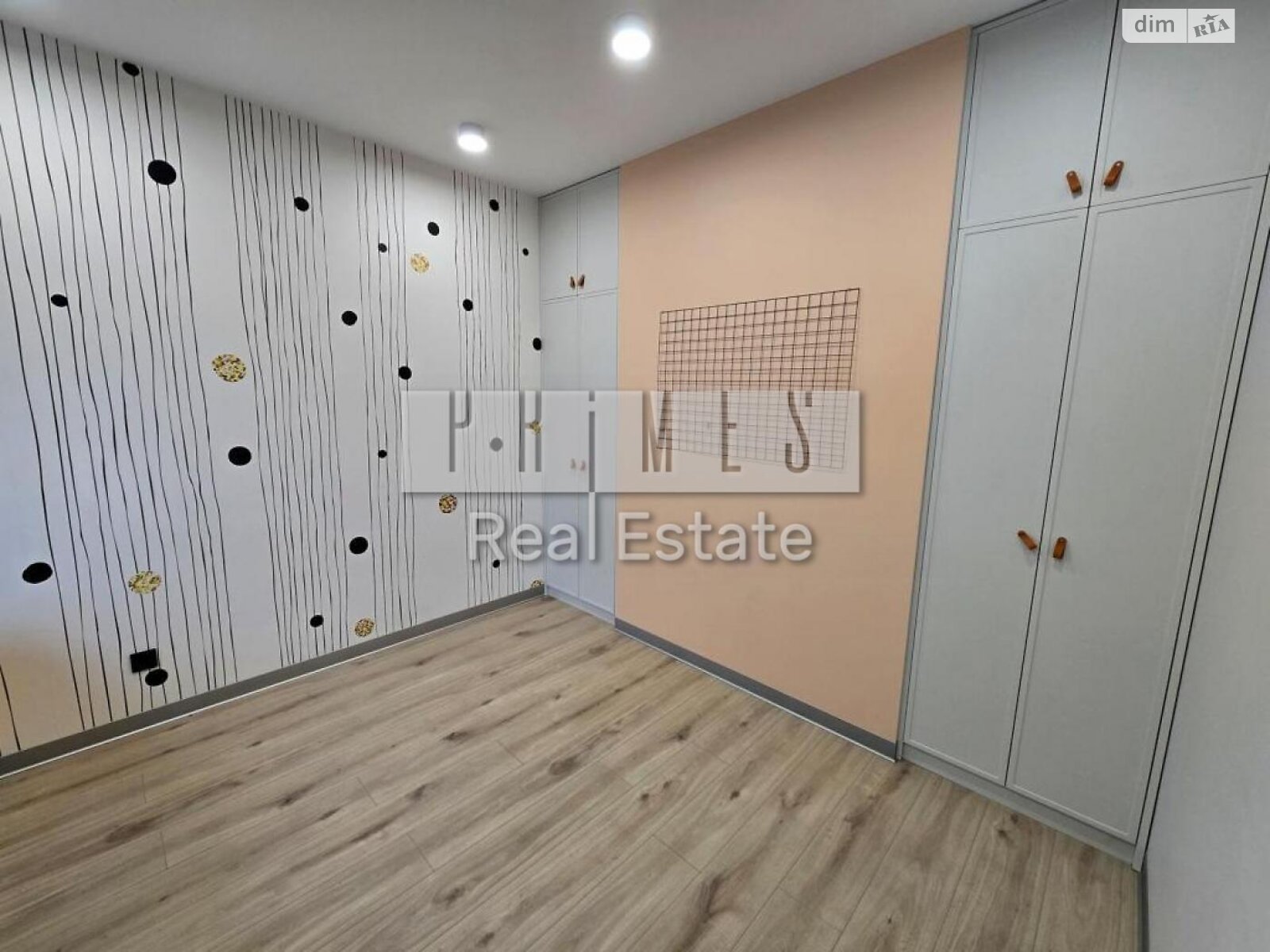 трехкомнатная квартира в Киеве, район Галаганы, на просп. Берестейский 67 в аренду на долгий срок помесячно фото 1