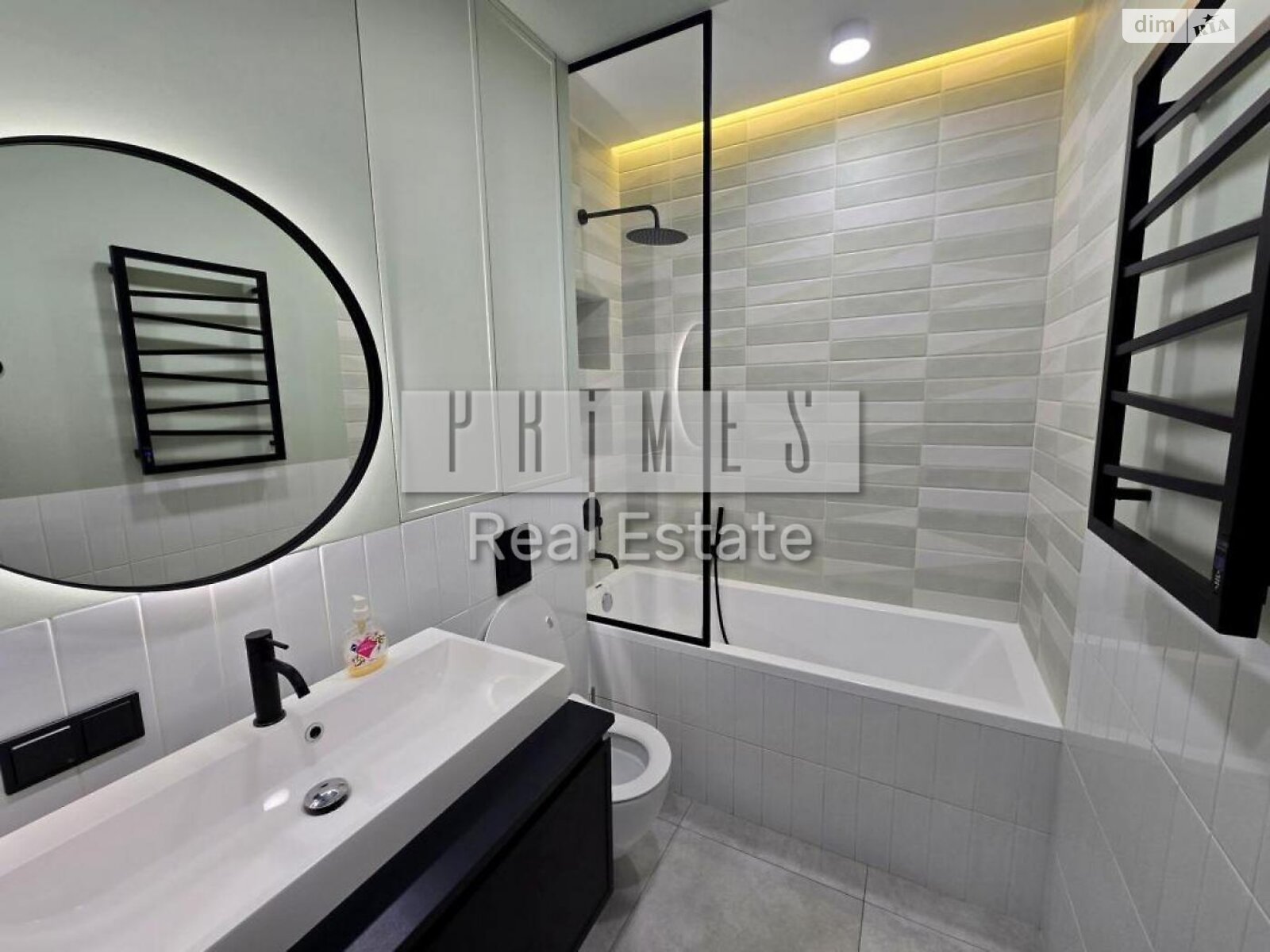 трехкомнатная квартира в Киеве, район Галаганы, на просп. Берестейский 67 в аренду на долгий срок помесячно фото 1