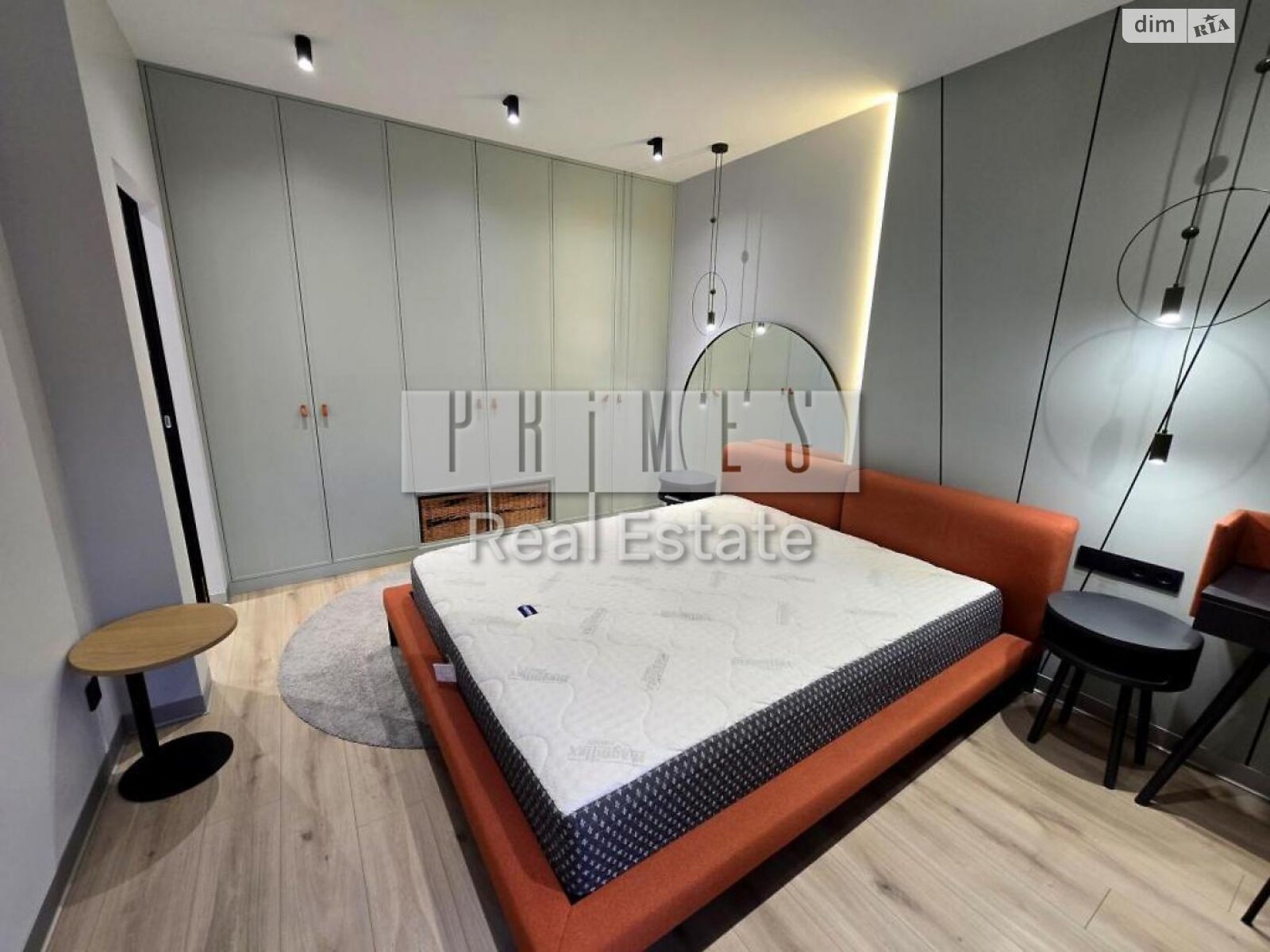 трехкомнатная квартира в Киеве, район Галаганы, на просп. Берестейский 67 в аренду на долгий срок помесячно фото 1