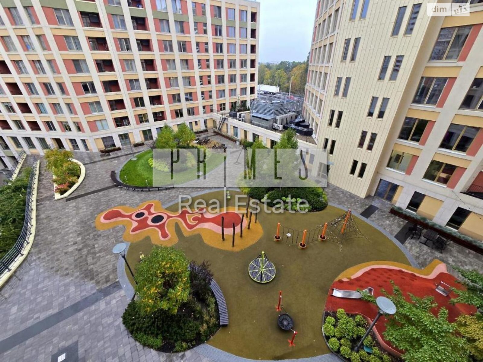 трехкомнатная квартира в Киеве, район Галаганы, на просп. Берестейский 67 в аренду на долгий срок помесячно фото 1