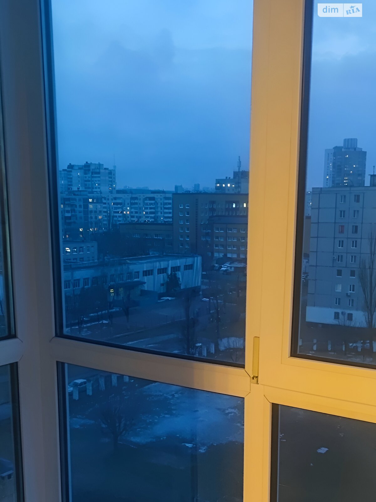 однокомнатная квартира в Киеве, на ул. Героев полка АЗОВ 28Б в аренду на долгий срок помесячно фото 1 однокомнатная квартира в Киеве, на ул. Героев полка АЗОВ 28Б в аренду на долгий срок помесячно фото 1
