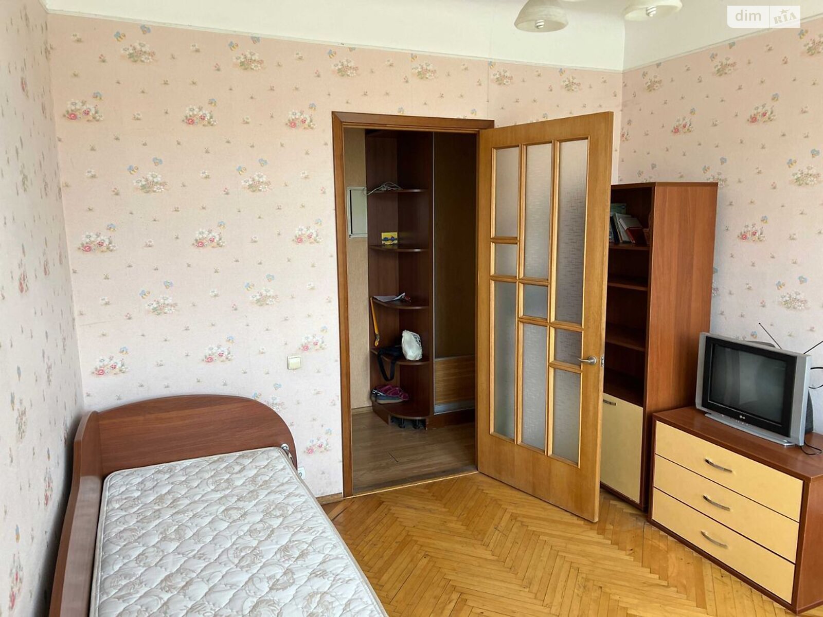 двокімнатна квартира в Києві, район Голосіїв, на просп. Голосіївський 106/2 в довготривалу оренду помісячно фото 1 двокімнатна квартира в Києві, район Голосіїв, на просп. Голосіївський 106/2 в довготривалу оренду помісячно фото 1