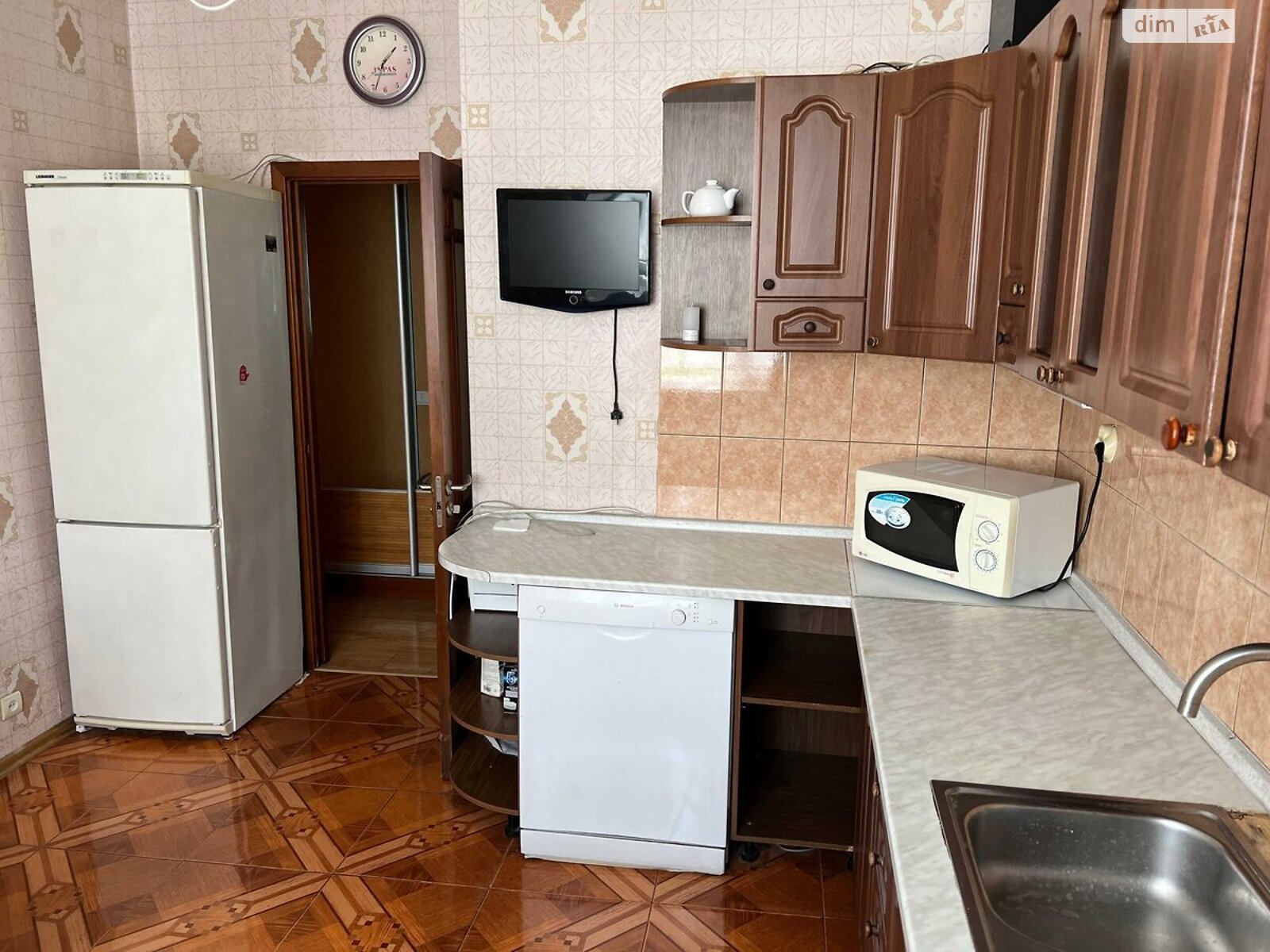 двокімнатна квартира в Києві, район Голосіїв, на просп. Голосіївський 106/2 в довготривалу оренду помісячно фото 1 двокімнатна квартира в Києві, район Голосіїв, на просп. Голосіївський 106/2 в довготривалу оренду помісячно фото 1