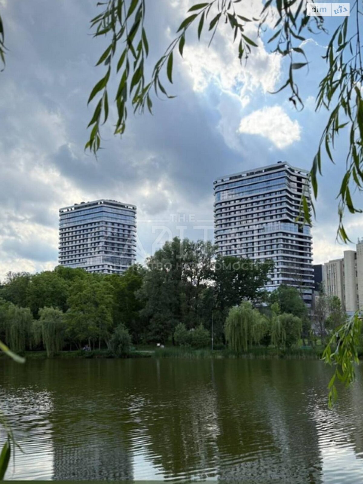 однокімнатна квартира в Києві, район Голосіїв, на просп. Голосіївський 76 в довготривалу оренду помісячно фото 1