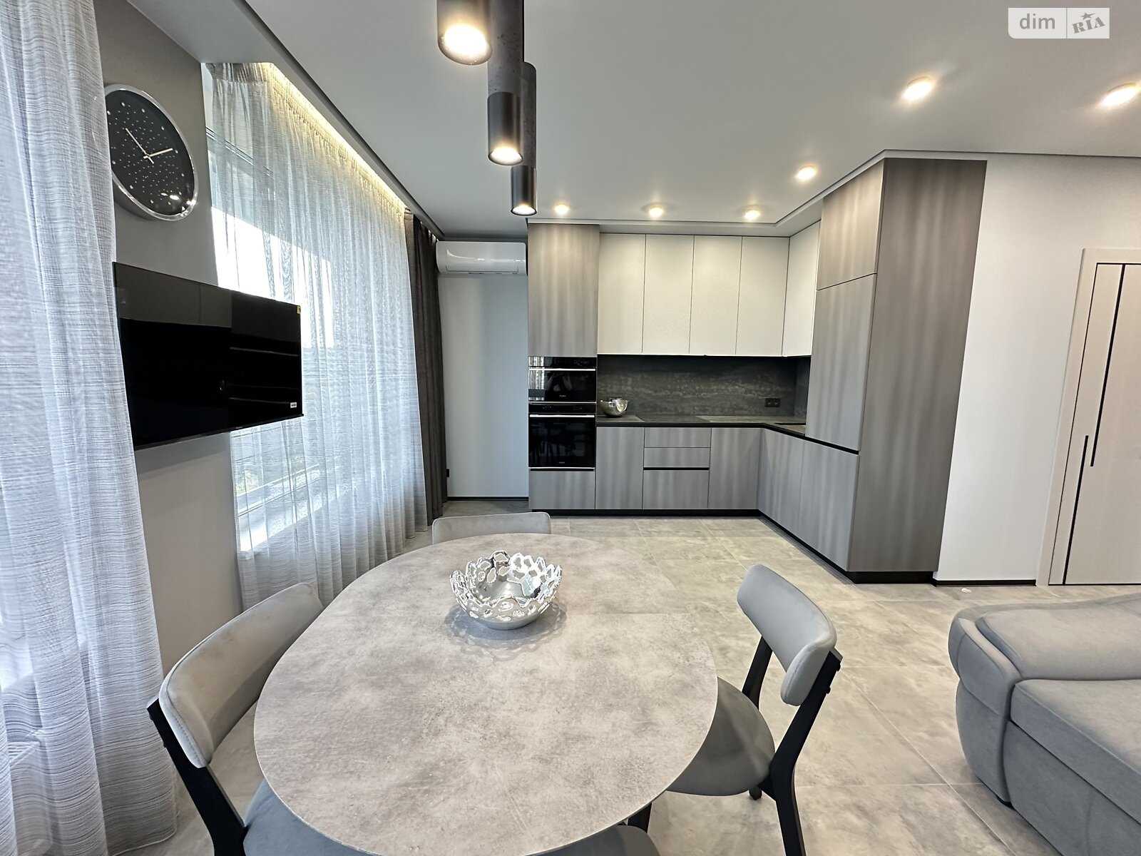 двокімнатна квартира в Києві, район Голосіїв, на просп. Голосіївський 76 в довготривалу оренду помісячно фото 1 двокімнатна квартира в Києві, район Голосіїв, на просп. Голосіївський 76 в довготривалу оренду помісячно фото 1