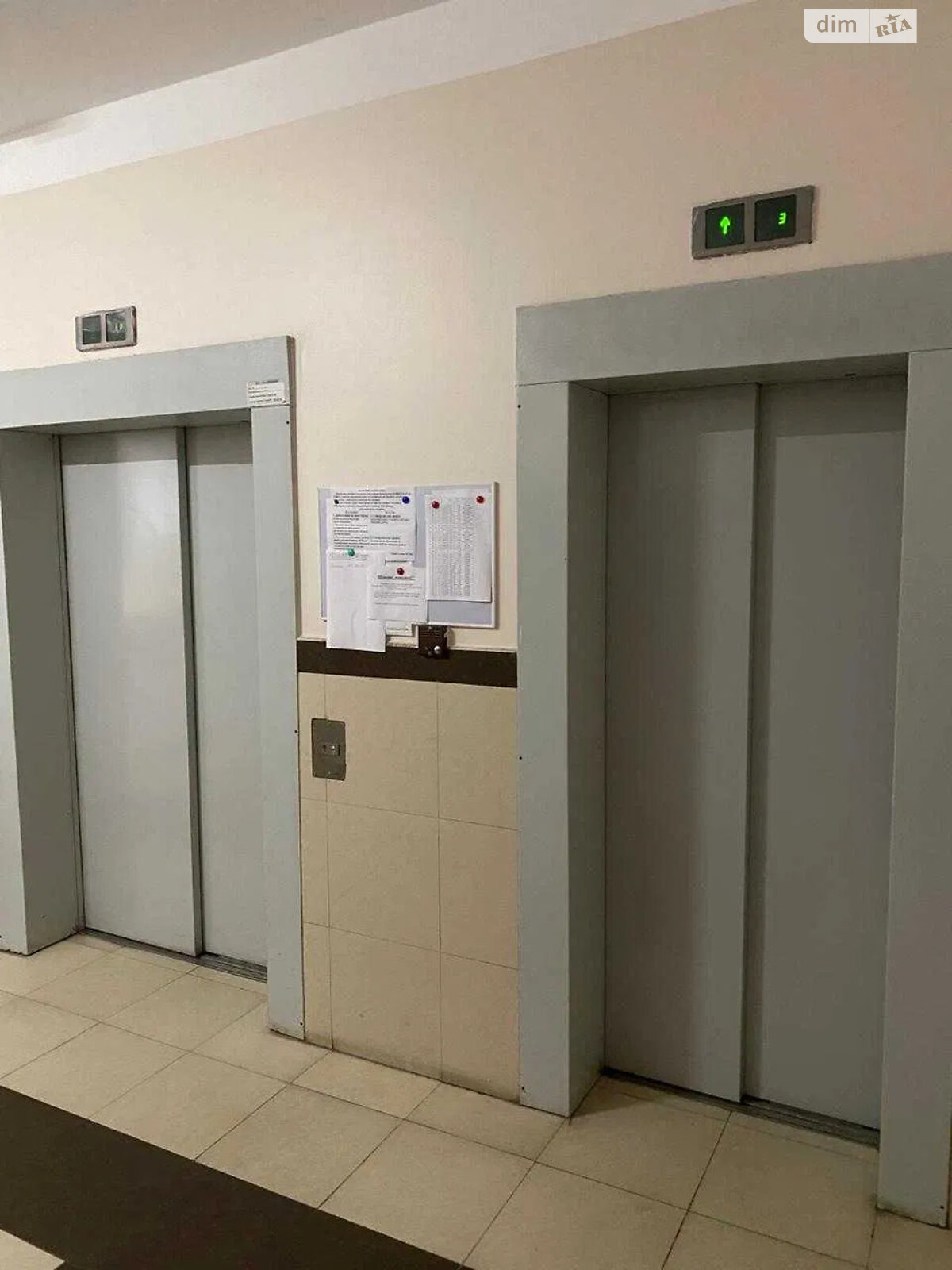 трехкомнатная квартира в Киеве, район Голосеев, на пер. Коломыйский 17/31А в аренду на долгий срок помесячно фото 1 трехкомнатная квартира в Киеве, район Голосеев, на пер. Коломыйский 17/31А в аренду на долгий срок помесячно фото 1