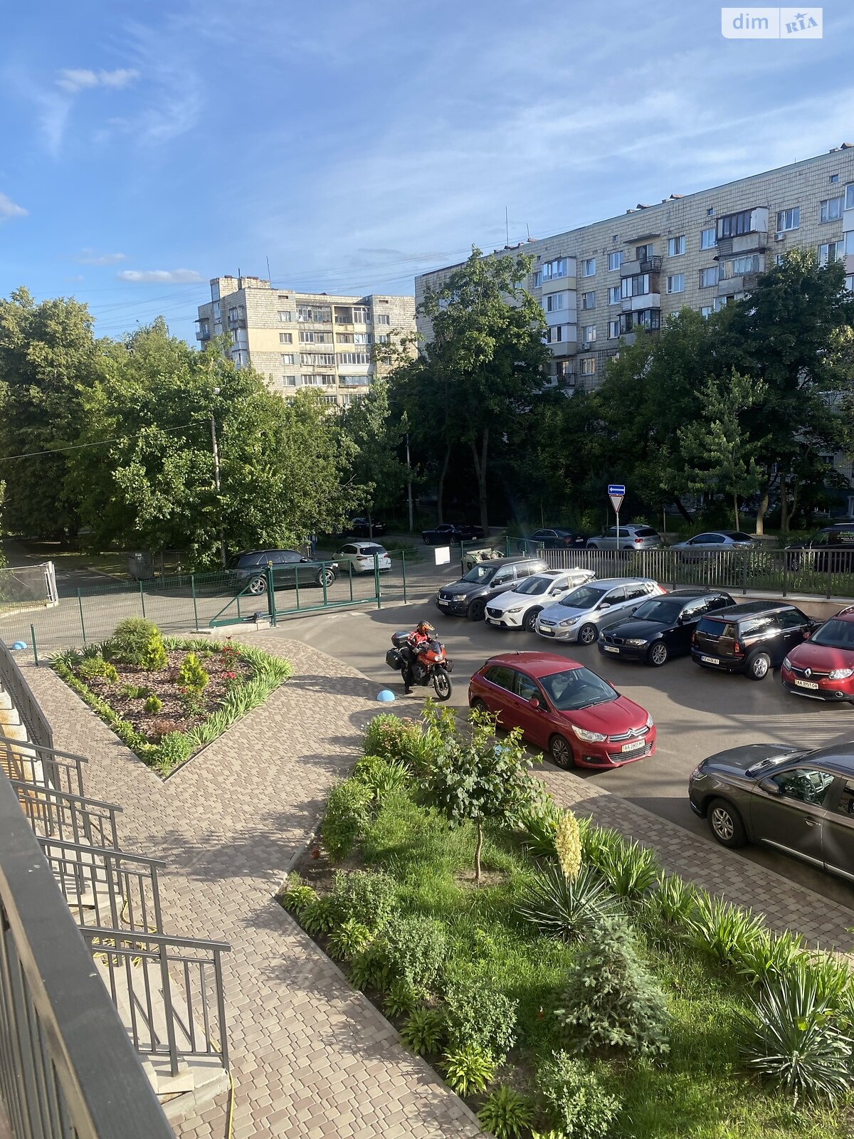однокімнатна квартира в Києві, район Голосіїв, на пров. Коломийський 6 в довготривалу оренду помісячно фото 1 однокімнатна квартира в Києві, район Голосіїв, на пров. Коломийський 6 в довготривалу оренду помісячно фото 1