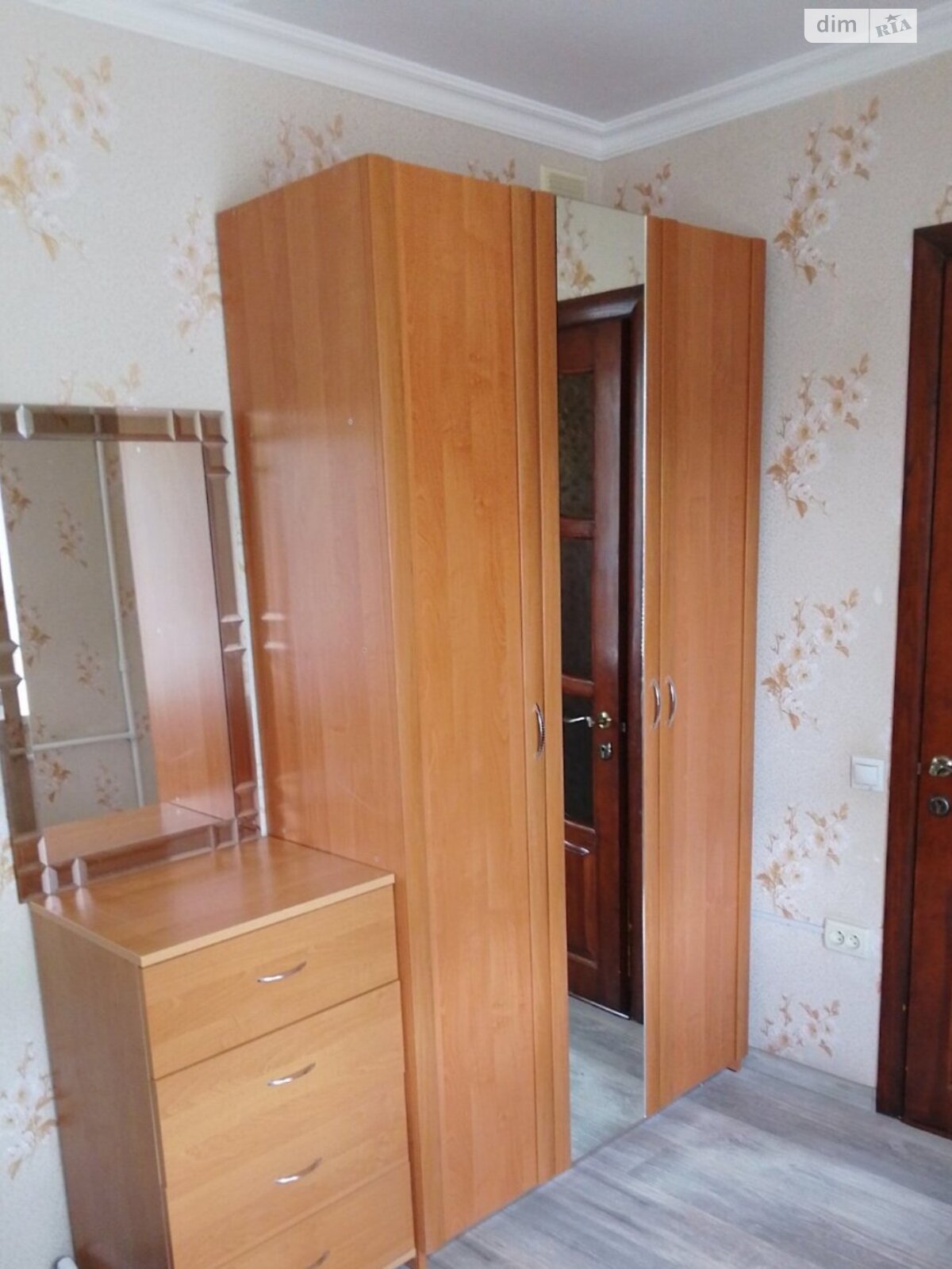 однокімнатна квартира в Києві, район Голосіїв, на вул. Костанайська 1 в довготривалу оренду помісячно фото 1