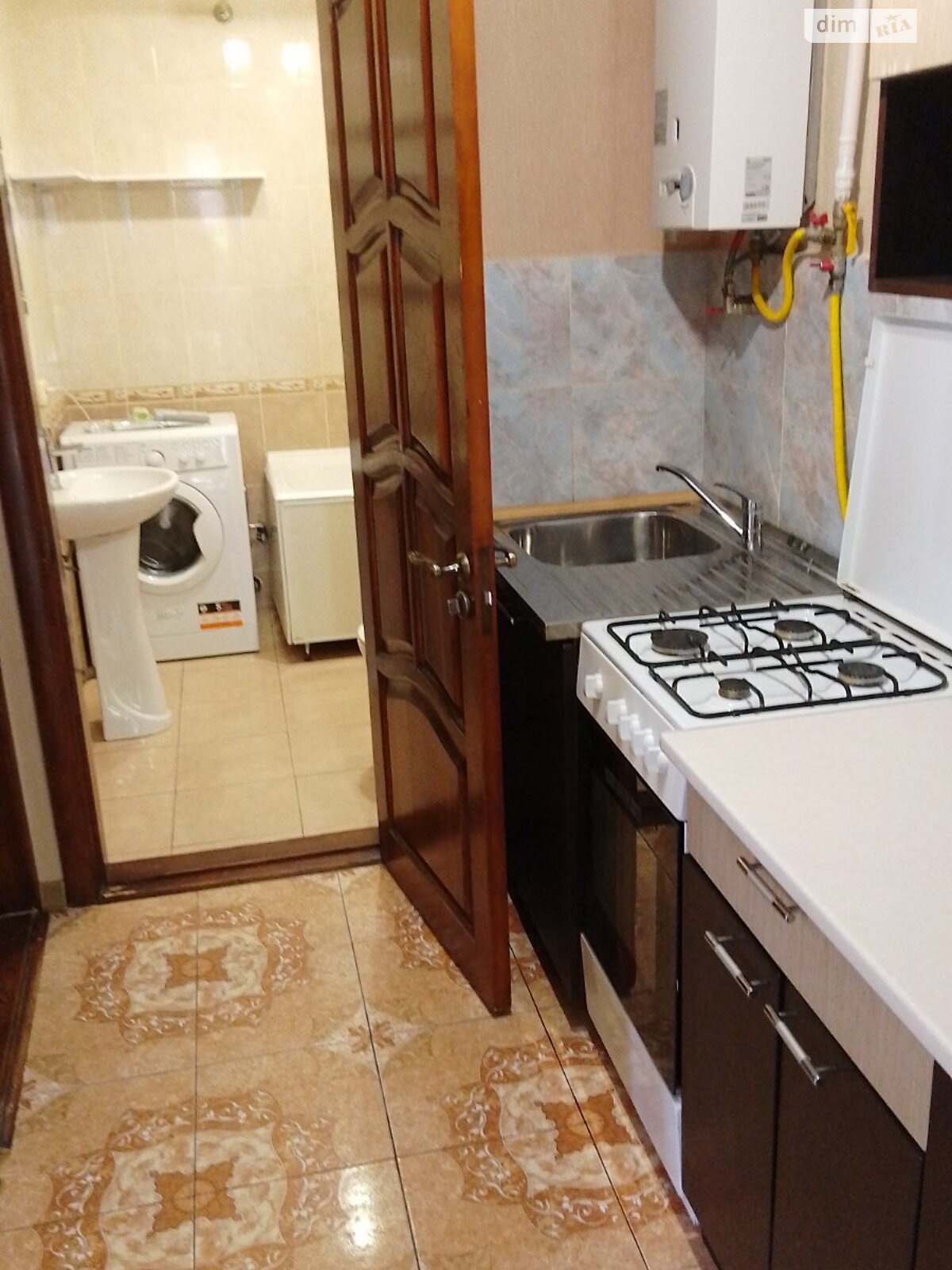 однокімнатна квартира в Києві, район Голосіїв, на вул. Костанайська 1 в довготривалу оренду помісячно фото 1