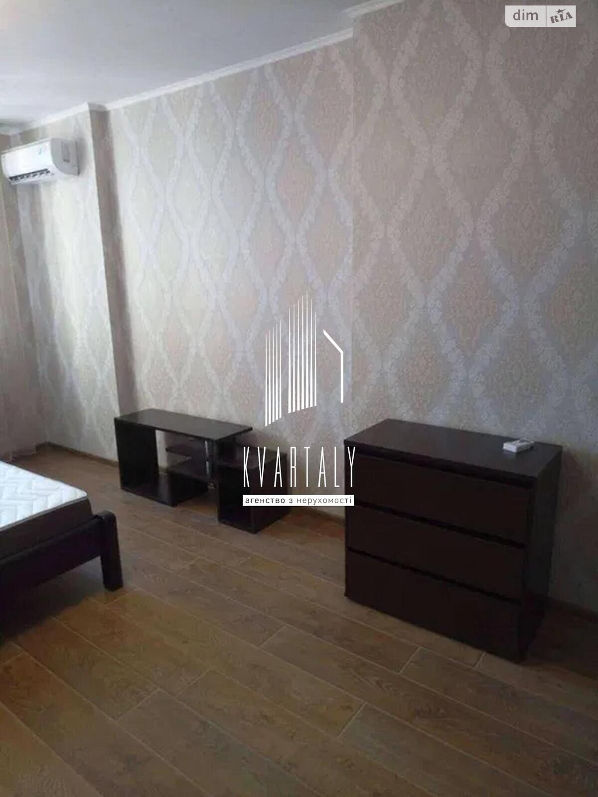 двокімнатна квартира в Києві, район Голосіїв, на вул. Михайла Максимовича 3Д в довготривалу оренду помісячно фото 1 двокімнатна квартира в Києві, район Голосіїв, на вул. Михайла Максимовича 3Д в довготривалу оренду помісячно фото 1