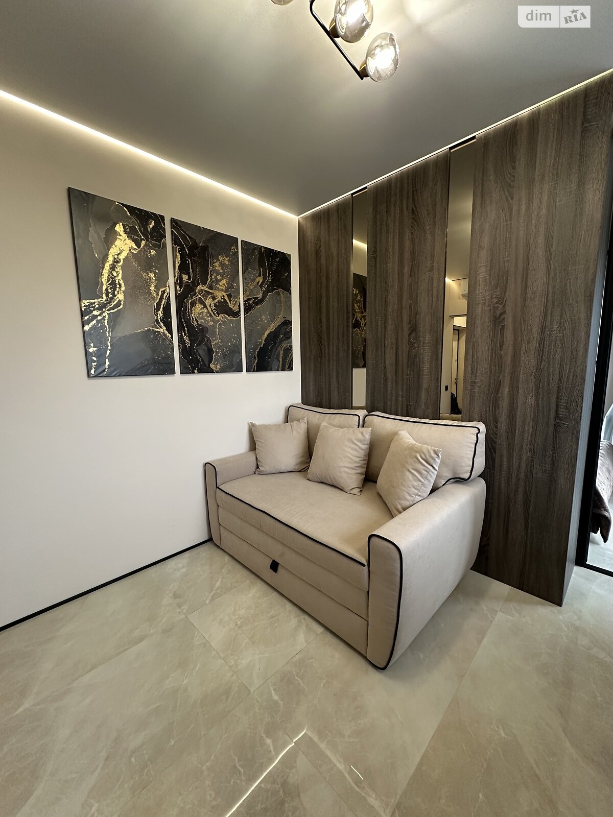 однокомнатная квартира в Киеве, район Голосеев, на ул. Михаила Максимовича 28К в аренду на долгий срок помесячно фото 1 однокомнатная квартира в Киеве, район Голосеев, на ул. Михаила Максимовича 28К в аренду на долгий срок помесячно фото 1