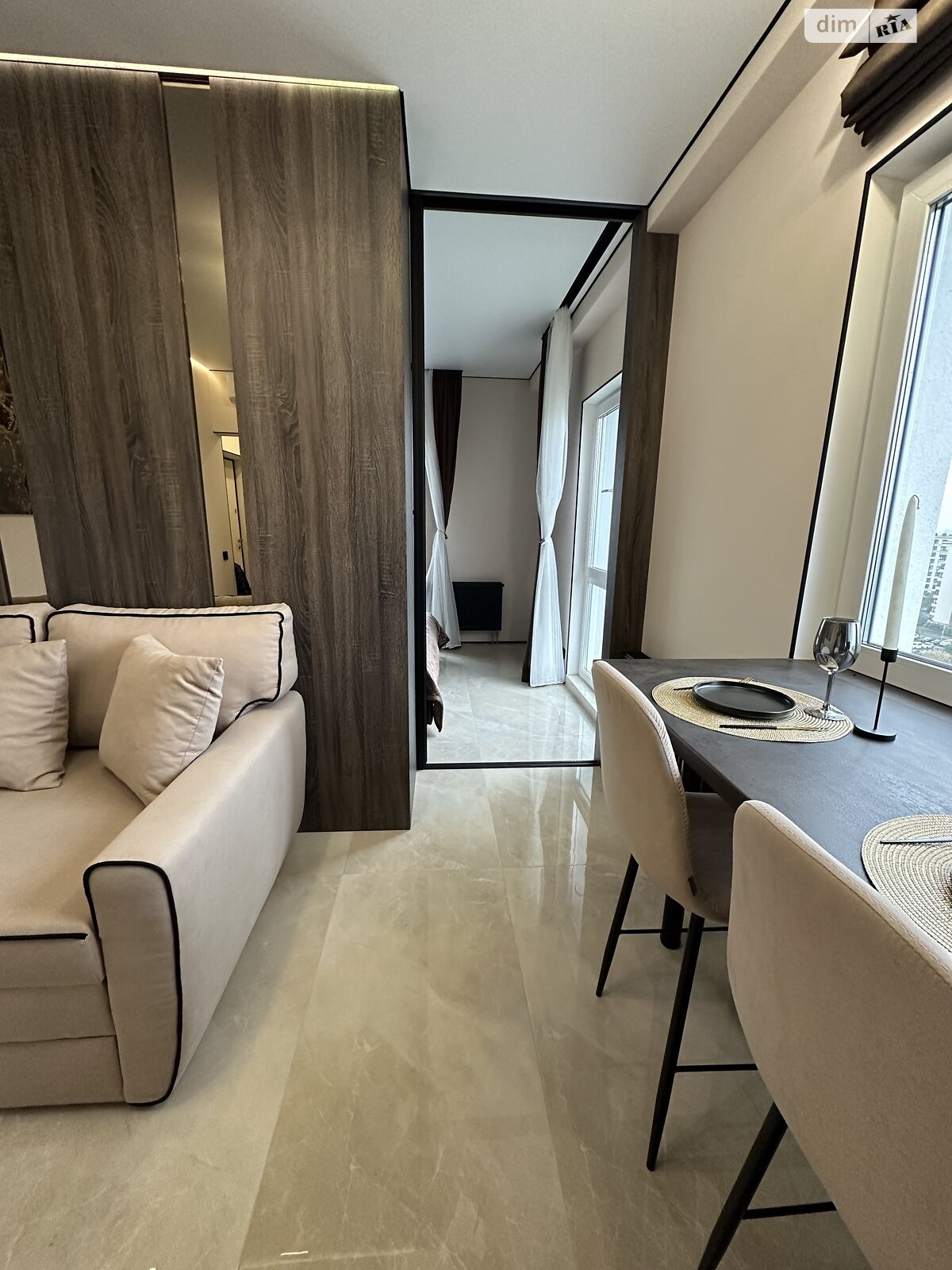 однокомнатная квартира в Киеве, район Голосеев, на ул. Михаила Максимовича 28К в аренду на долгий срок помесячно фото 1 однокомнатная квартира в Киеве, район Голосеев, на ул. Михаила Максимовича 28К в аренду на долгий срок помесячно фото 1