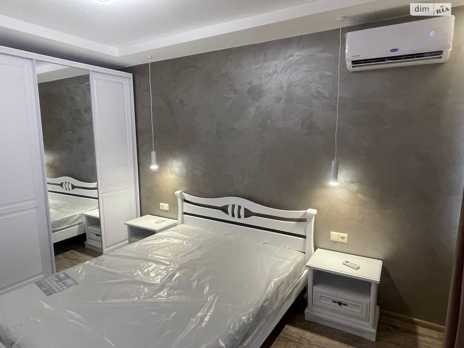 однокомнатная квартира в Киеве, район Голосеев, на ул. Михаила Максимовича 24В в аренду на долгий срок помесячно фото 1