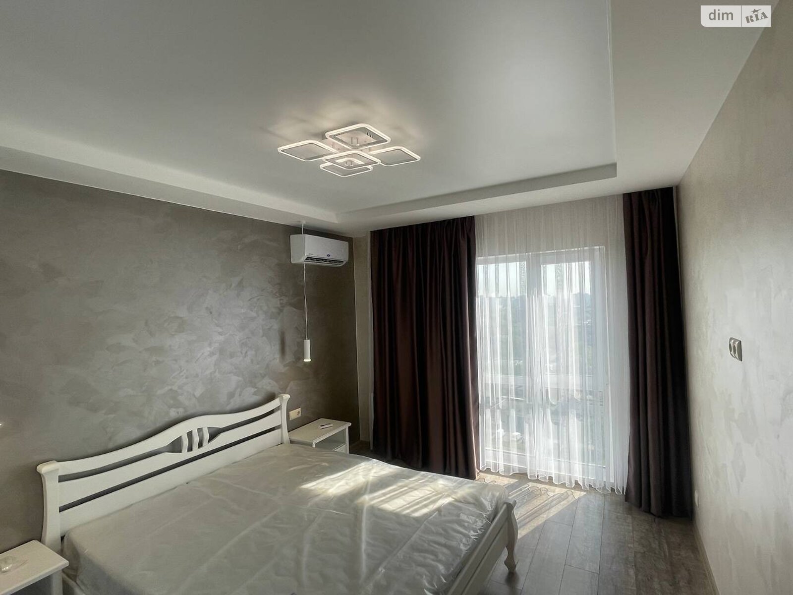 однокомнатная квартира в Киеве, район Голосеев, на ул. Михаила Максимовича 24В в аренду на долгий срок помесячно фото 1