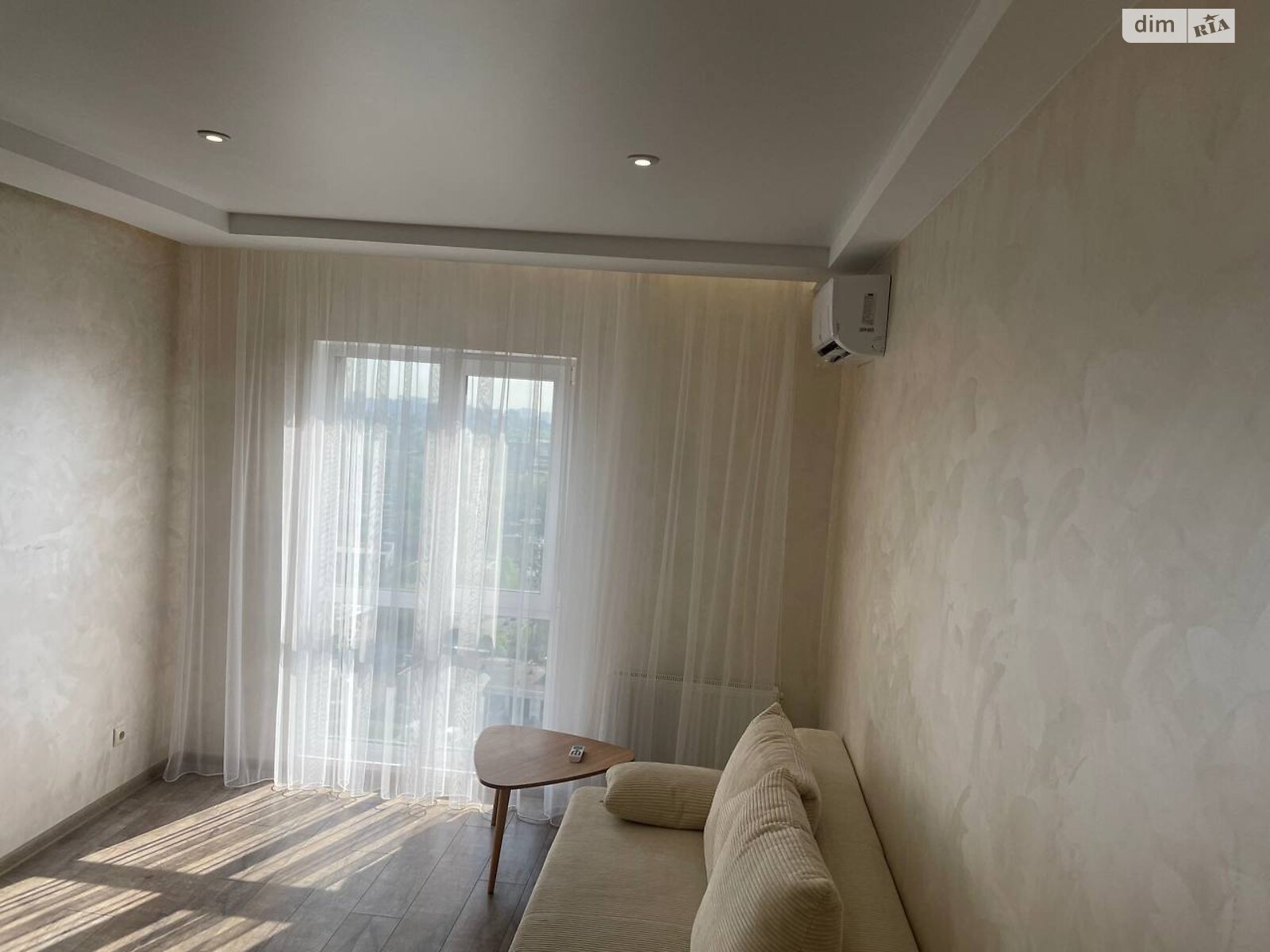 однокомнатная квартира в Киеве, район Голосеев, на ул. Михаила Максимовича 24В в аренду на долгий срок помесячно фото 1