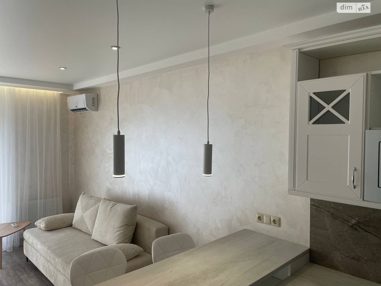 однокомнатная квартира в Киеве, район Голосеев, на ул. Михаила Максимовича 24В в аренду на долгий срок помесячно фото 1