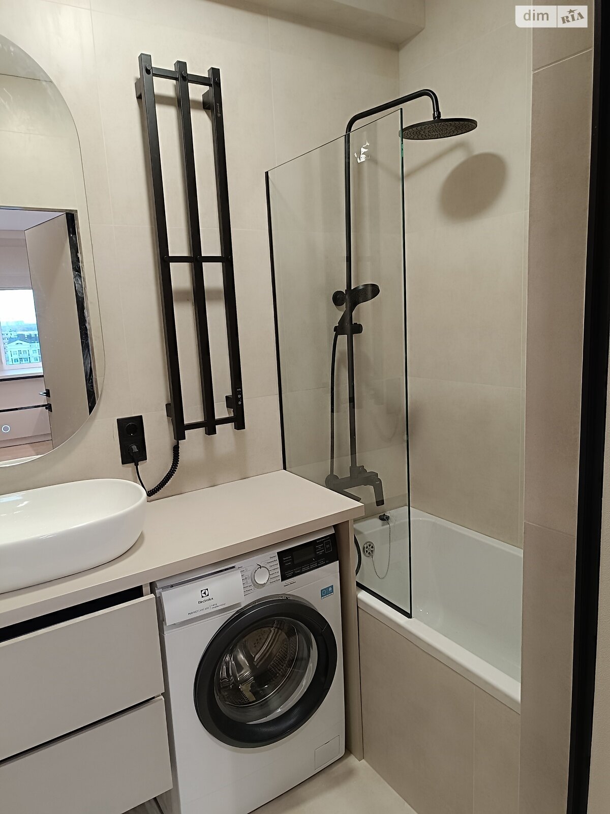 однокомнатная квартира в Киеве, район Голосеев, на ул. Михаила Максимовича 26Д в аренду на долгий срок помесячно фото 1