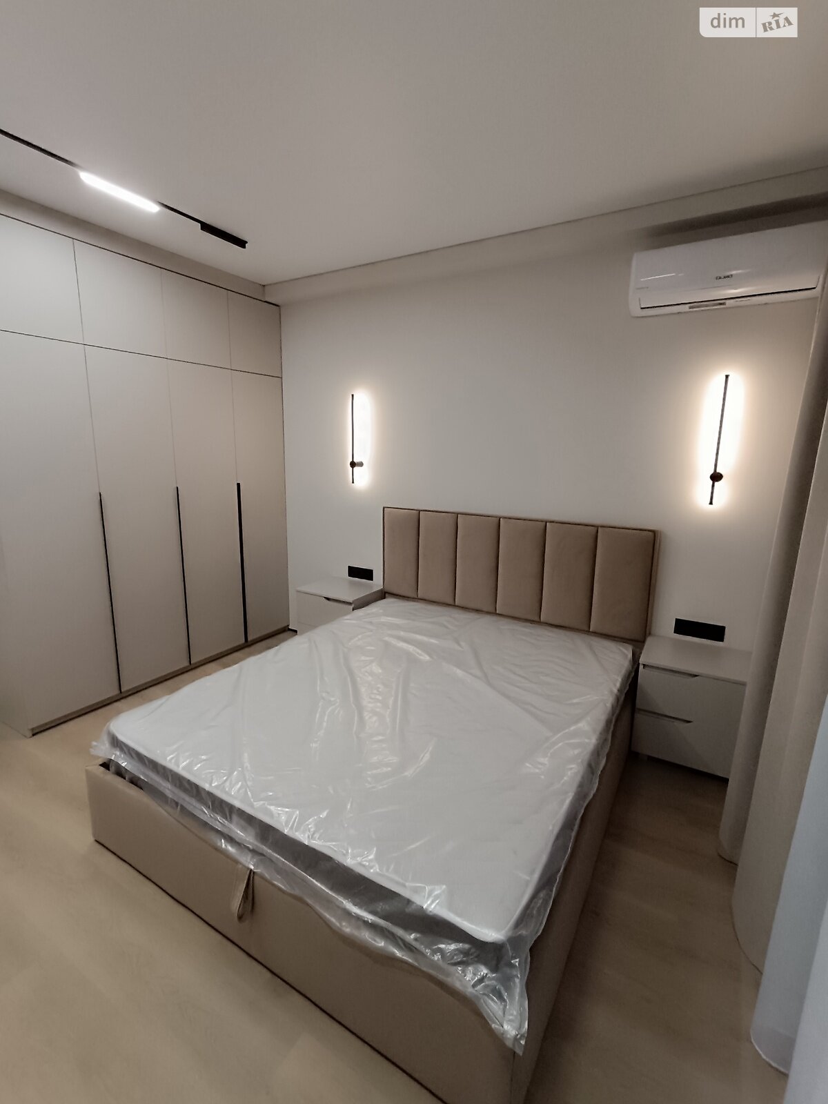 однокомнатная квартира в Киеве, район Голосеев, на ул. Михаила Максимовича 26Д в аренду на долгий срок помесячно фото 1