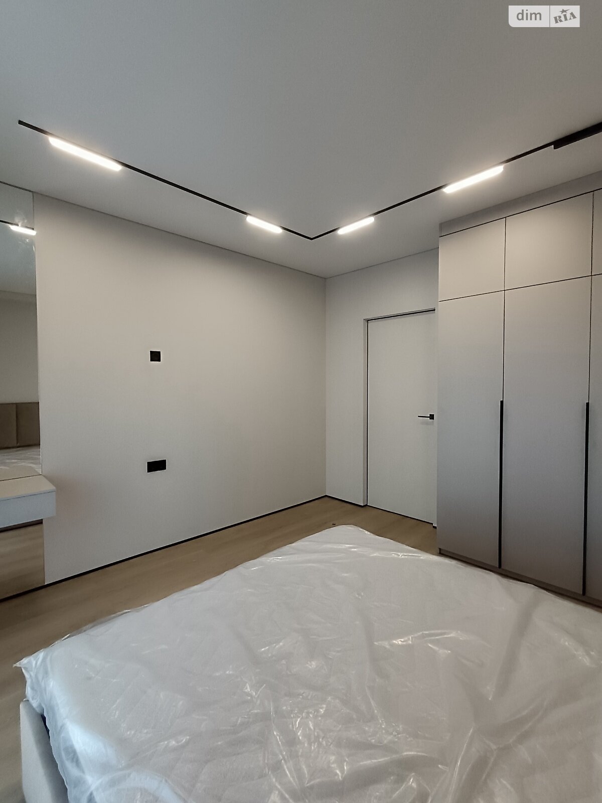 однокомнатная квартира в Киеве, район Голосеев, на ул. Михаила Максимовича 26Д в аренду на долгий срок помесячно фото 1