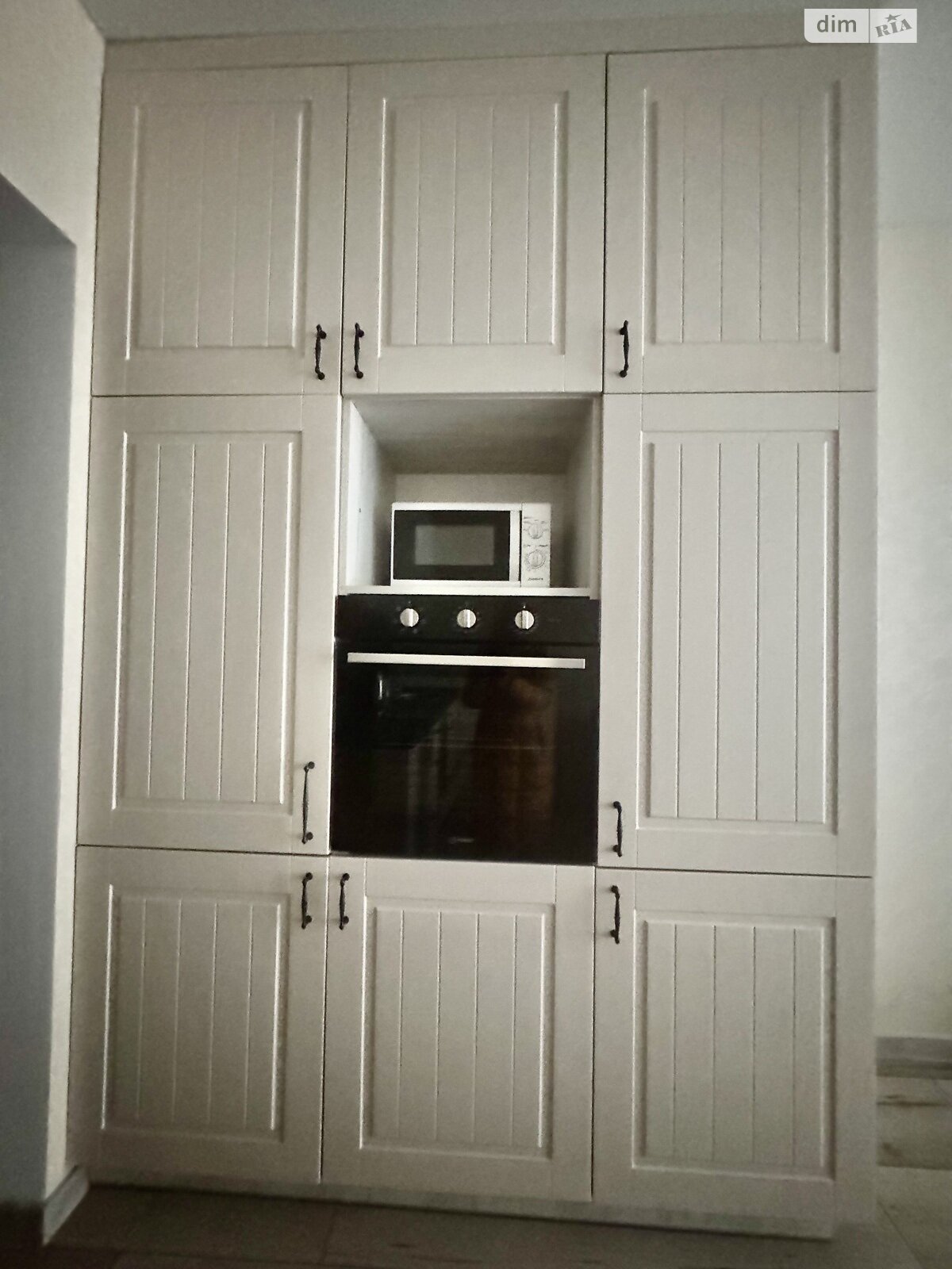 однокомнатная квартира с мебелью в Киеве, район Голосеев, на ул. Михаила Максимовича 24Б в аренду на долгий срок помесячно фото 1