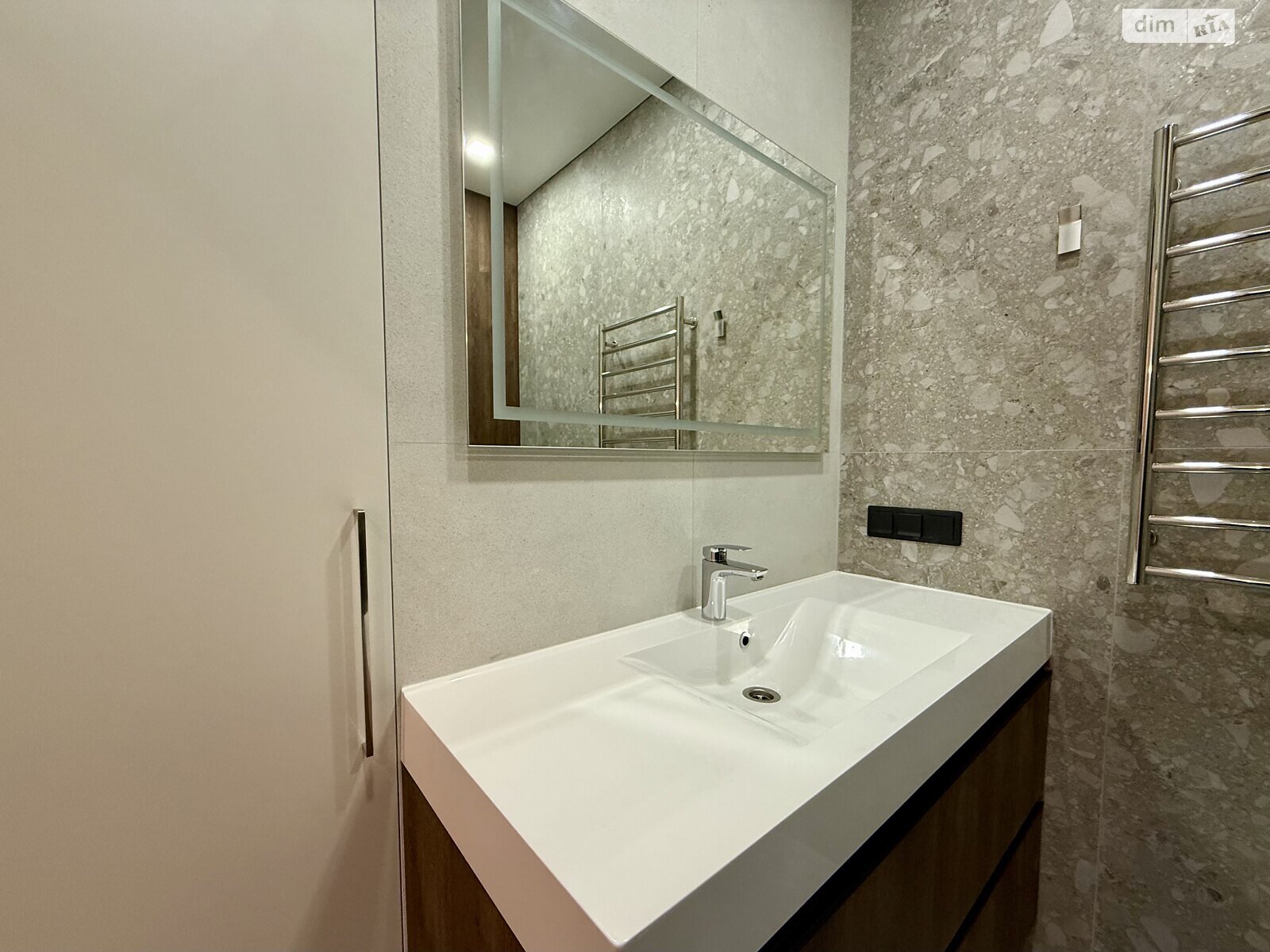 однокомнатная квартира в Киеве, район Голосеев, на ул. Юлии Здановской 28А в аренду на долгий срок помесячно фото 1