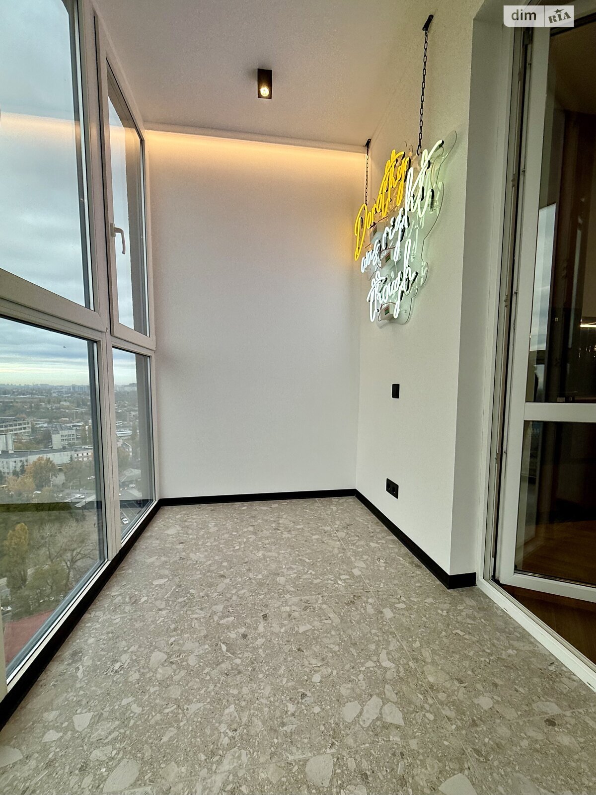 однокомнатная квартира в Киеве, район Голосеев, на ул. Юлии Здановской 28А в аренду на долгий срок помесячно фото 1