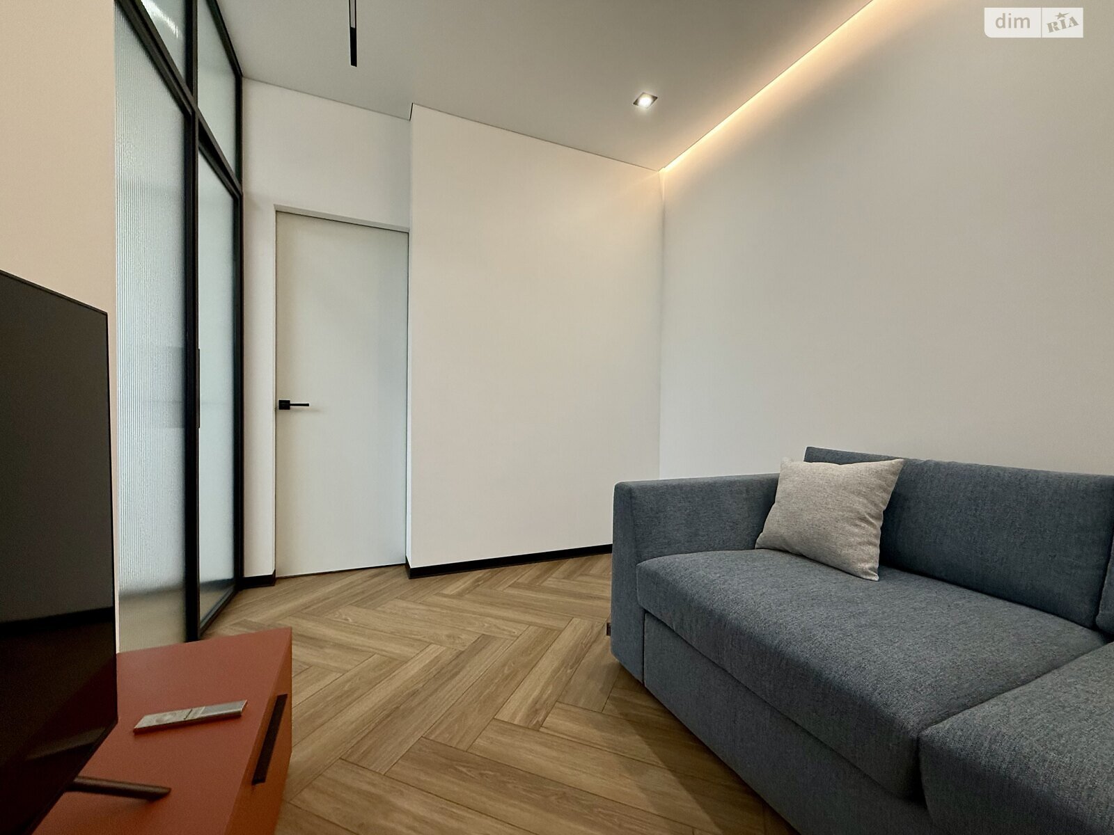 однокомнатная квартира в Киеве, район Голосеев, на ул. Юлии Здановской 28А в аренду на долгий срок помесячно фото 1