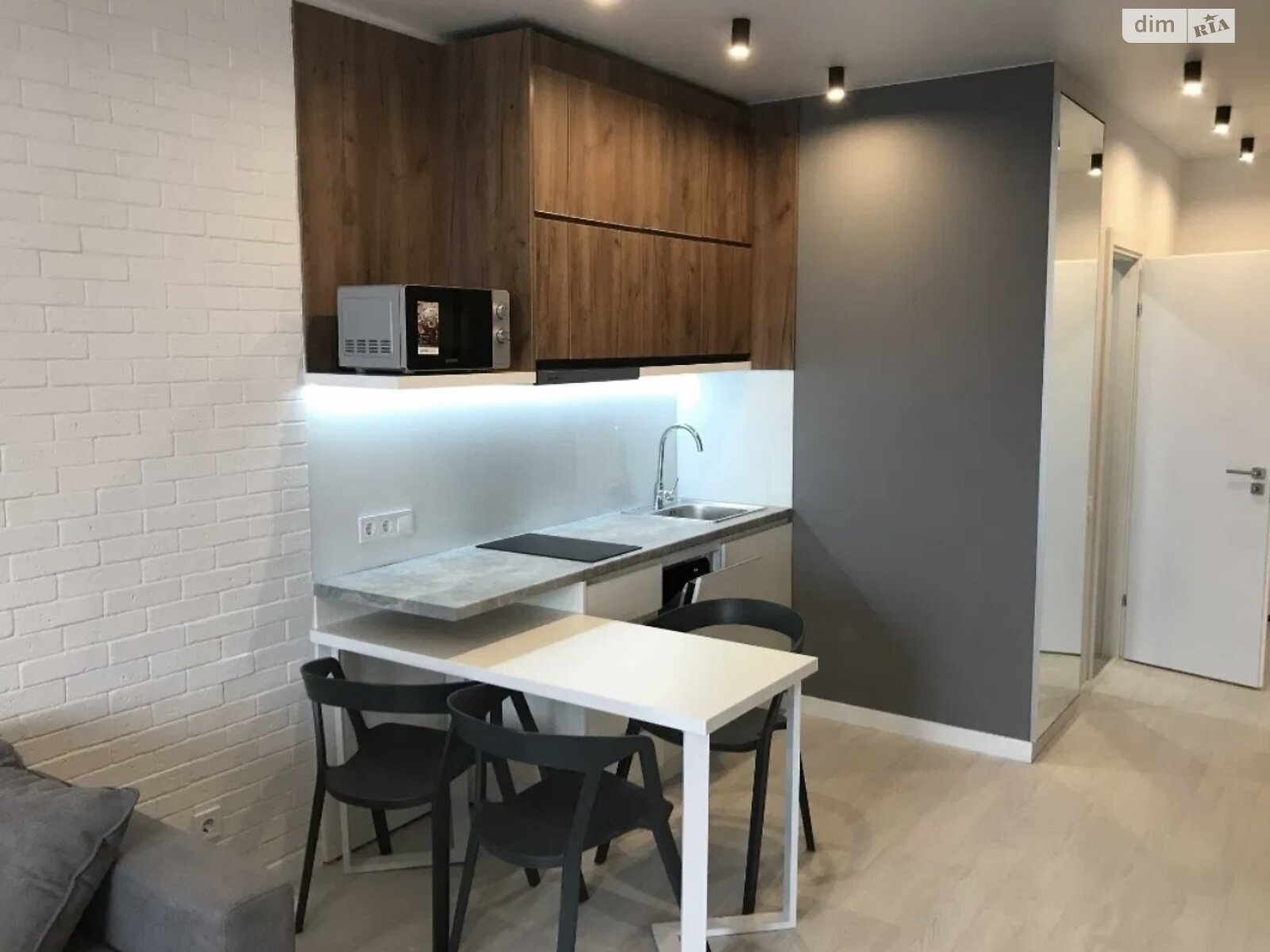 однокомнатная квартира в Киеве, район Голосеев, на ул. Васильковская 100А в аренду на долгий срок помесячно фото 1