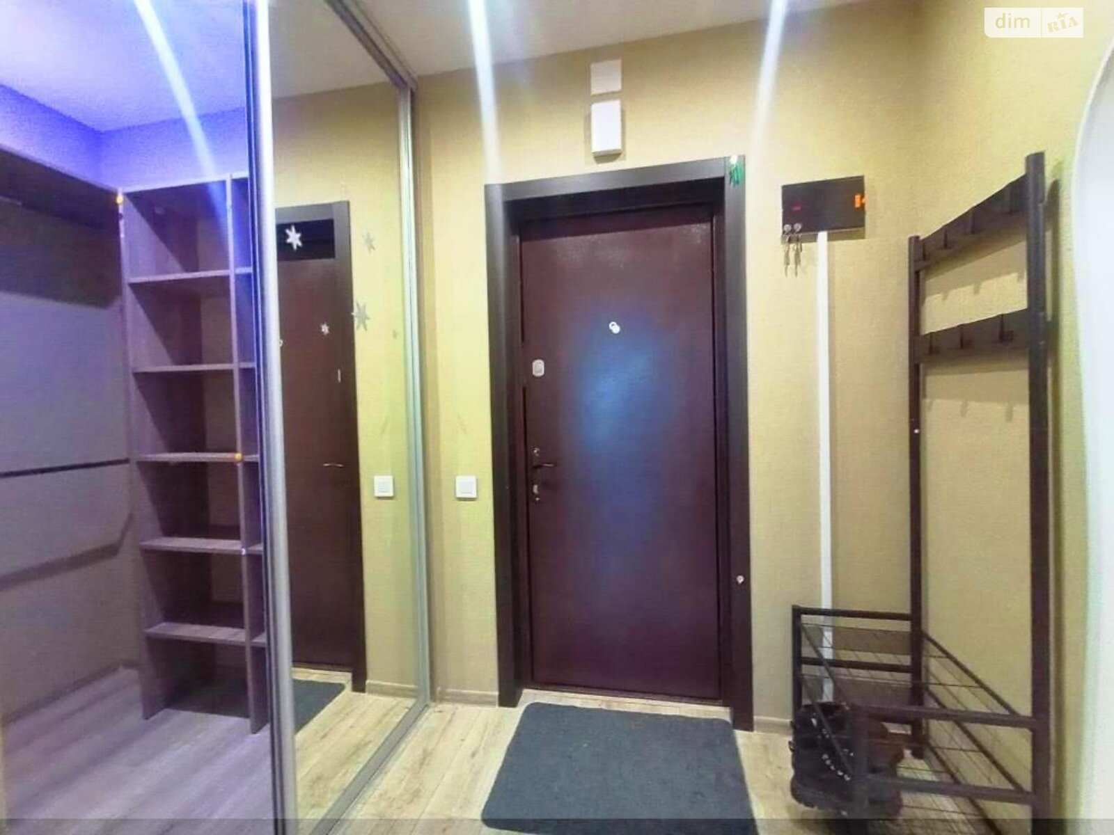 однокімнатна квартира в Києві, район Голосіїв, на вул. Юлії Здановської 36В в довготривалу оренду помісячно фото 1 однокімнатна квартира в Києві, район Голосіїв, на вул. Юлії Здановської 36В в довготривалу оренду помісячно фото 1