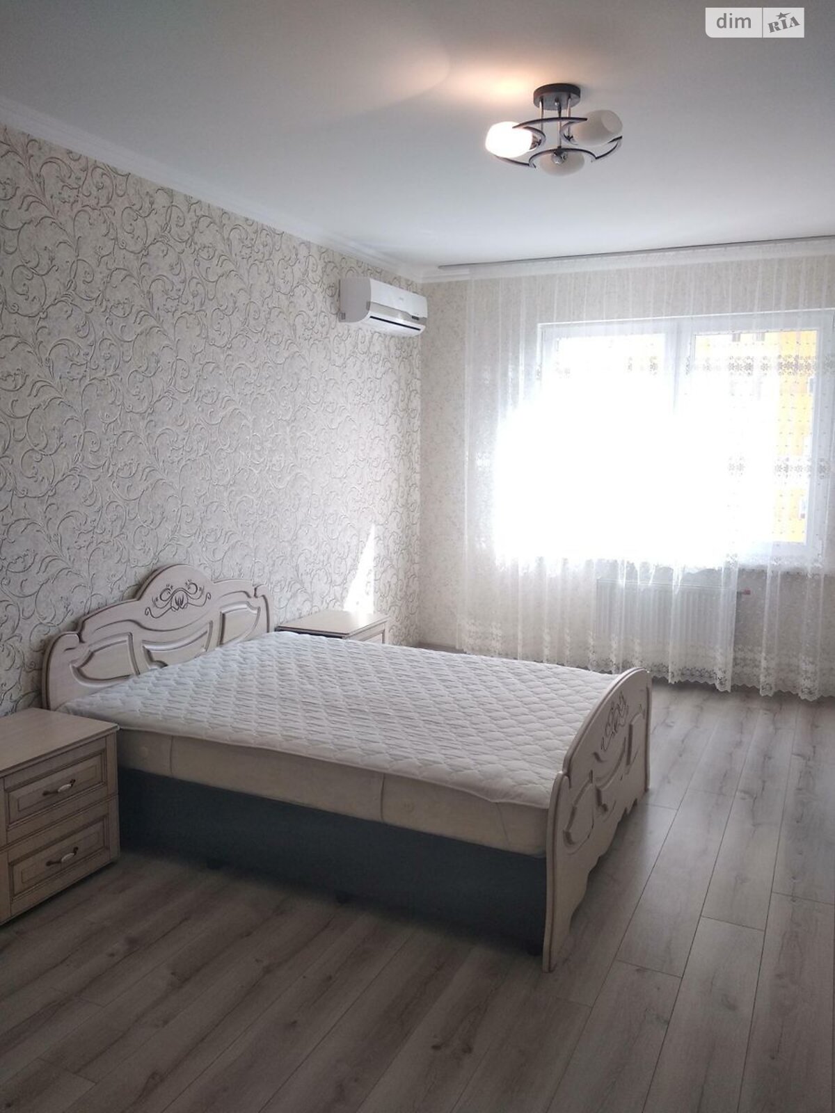 однокімнатна квартира в Києві, район Голосіїв, на вул. Юлії Здановської 36В в довготривалу оренду помісячно фото 1 однокімнатна квартира в Києві, район Голосіїв, на вул. Юлії Здановської 36В в довготривалу оренду помісячно фото 1