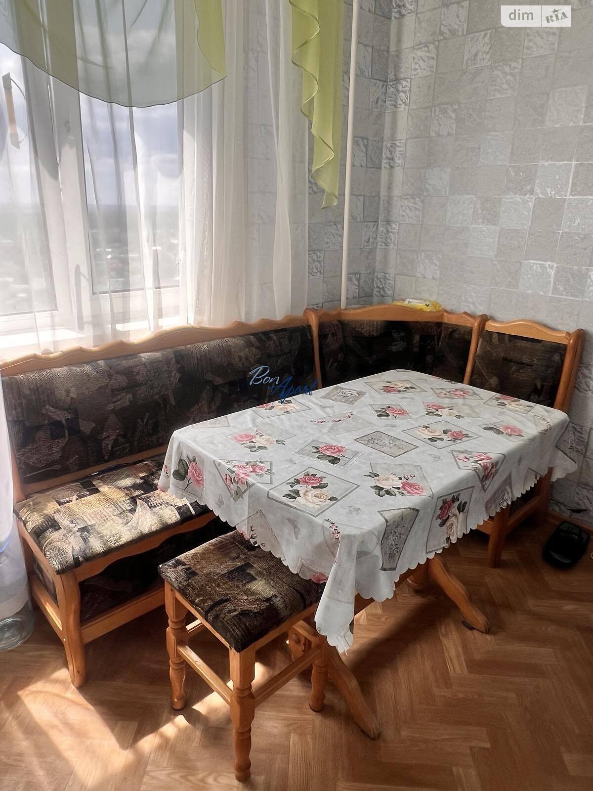 однокімнатна квартира в Києві, район Голосіївський, на вул. Академіка Заболотного 100 в довготривалу оренду помісячно фото 1 однокімнатна квартира в Києві, район Голосіївський, на вул. Академіка Заболотного 100 в довготривалу оренду помісячно фото 1