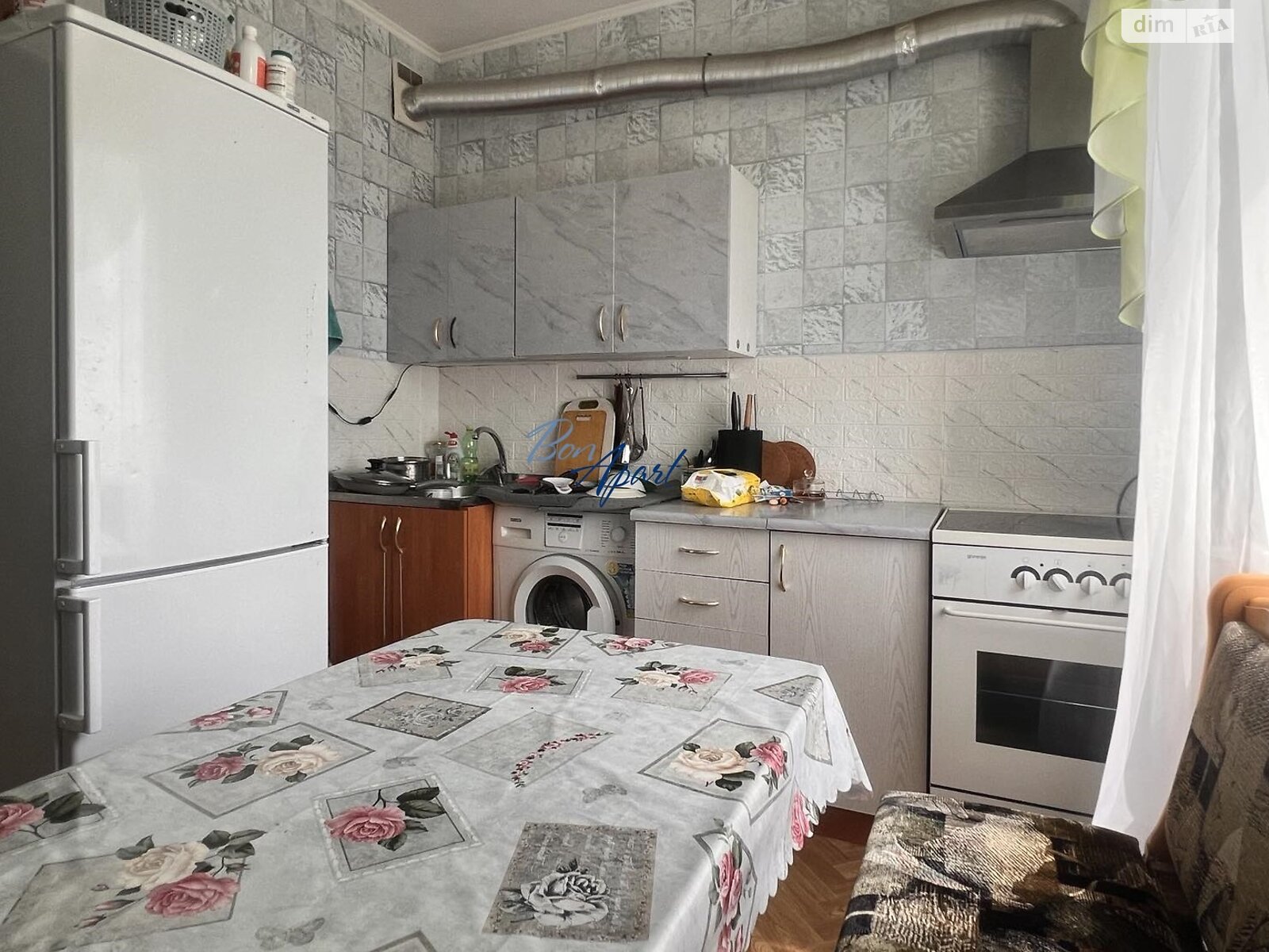 однокімнатна квартира в Києві, район Голосіївський, на вул. Академіка Заболотного 100 в довготривалу оренду помісячно фото 1 однокімнатна квартира в Києві, район Голосіївський, на вул. Академіка Заболотного 100 в довготривалу оренду помісячно фото 1
