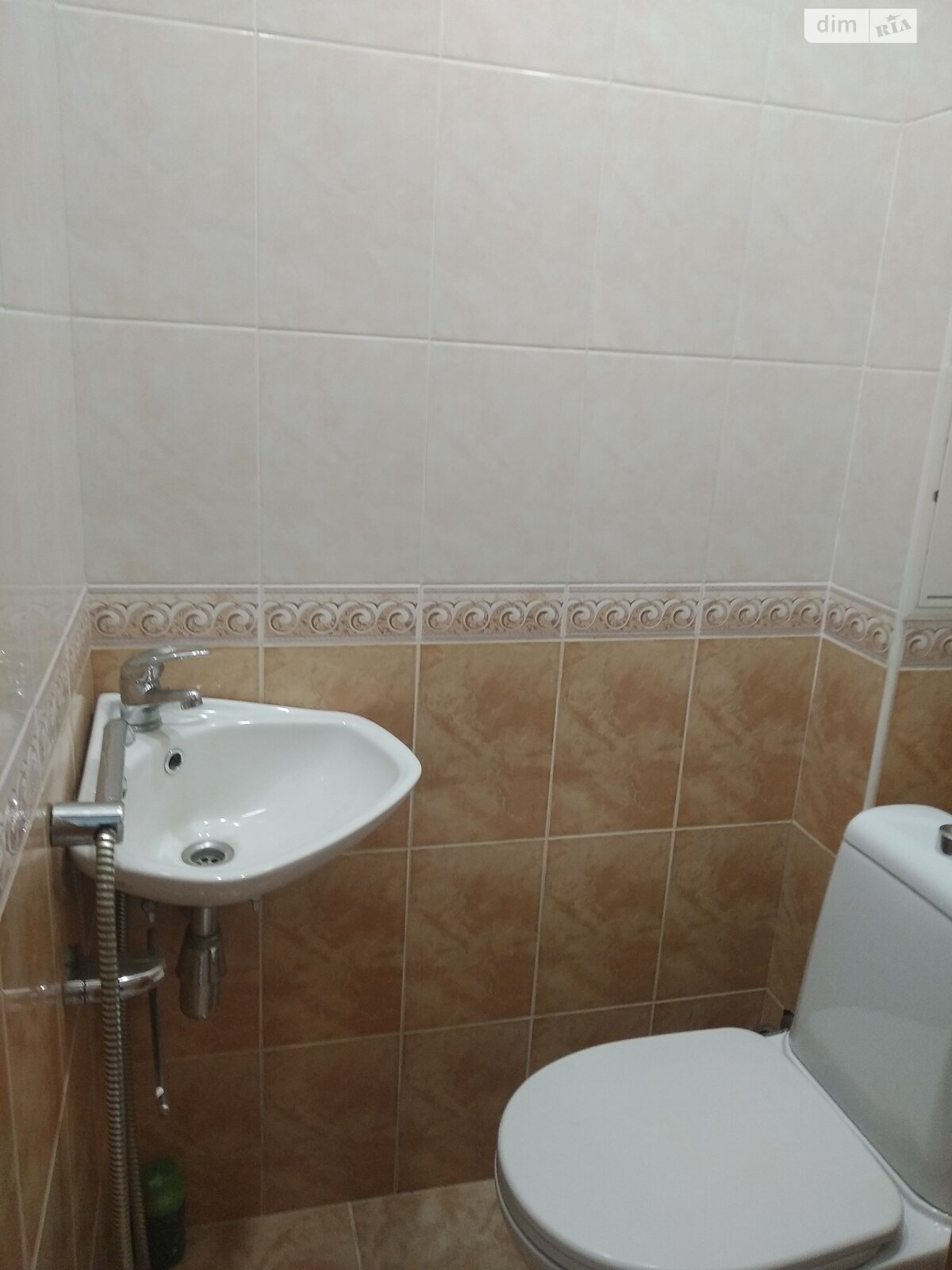 трикімнатна квартира в Києві, район Голосіївський, на вул. Антоновича 103А в довготривалу оренду помісячно фото 1 трикімнатна квартира в Києві, район Голосіївський, на вул. Антоновича 103А в довготривалу оренду помісячно фото 1