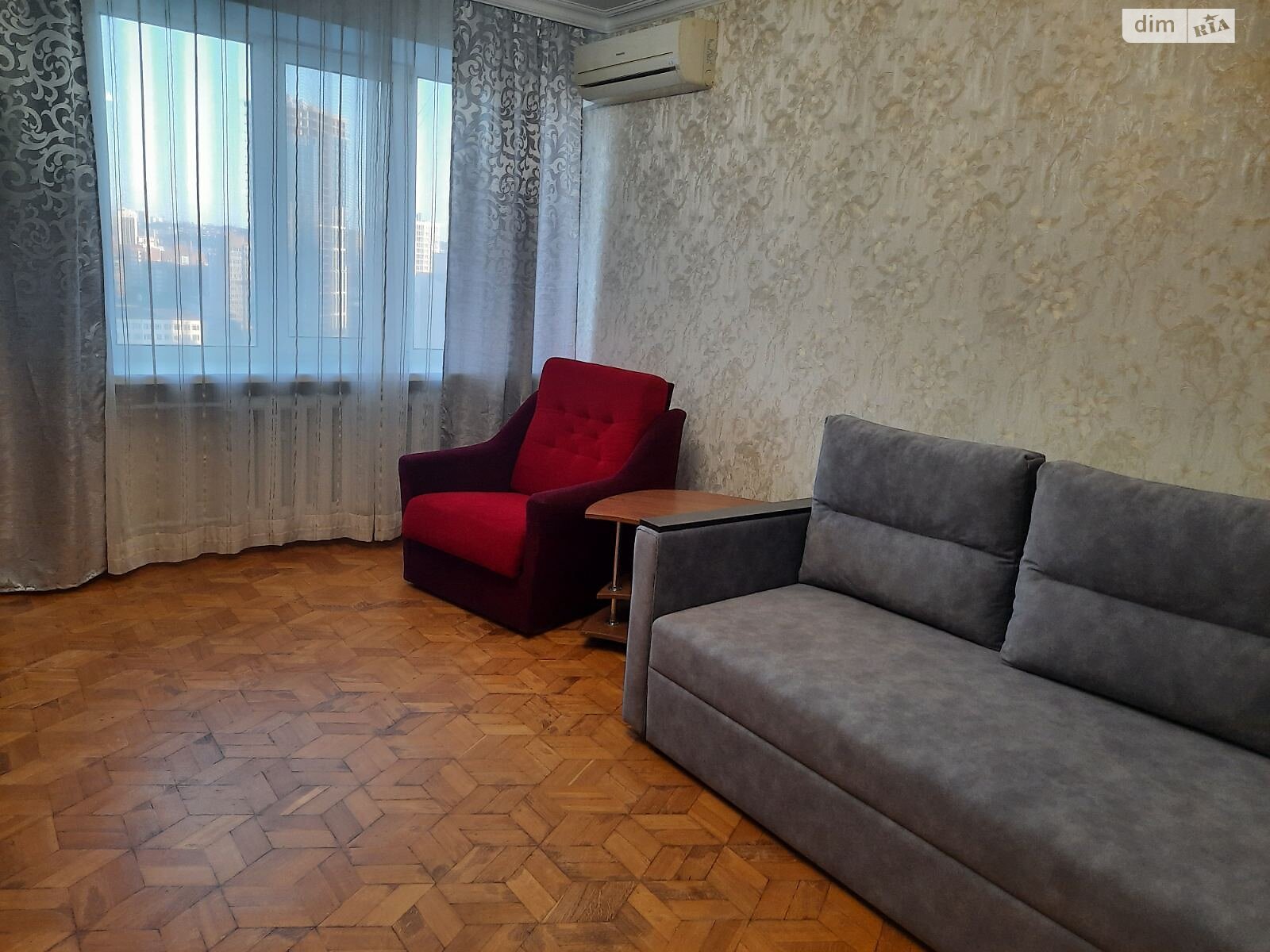 трикімнатна квартира в Києві, район Голосіївський, на вул. Антоновича 103А в довготривалу оренду помісячно фото 1 трикімнатна квартира в Києві, район Голосіївський, на вул. Антоновича 103А в довготривалу оренду помісячно фото 1