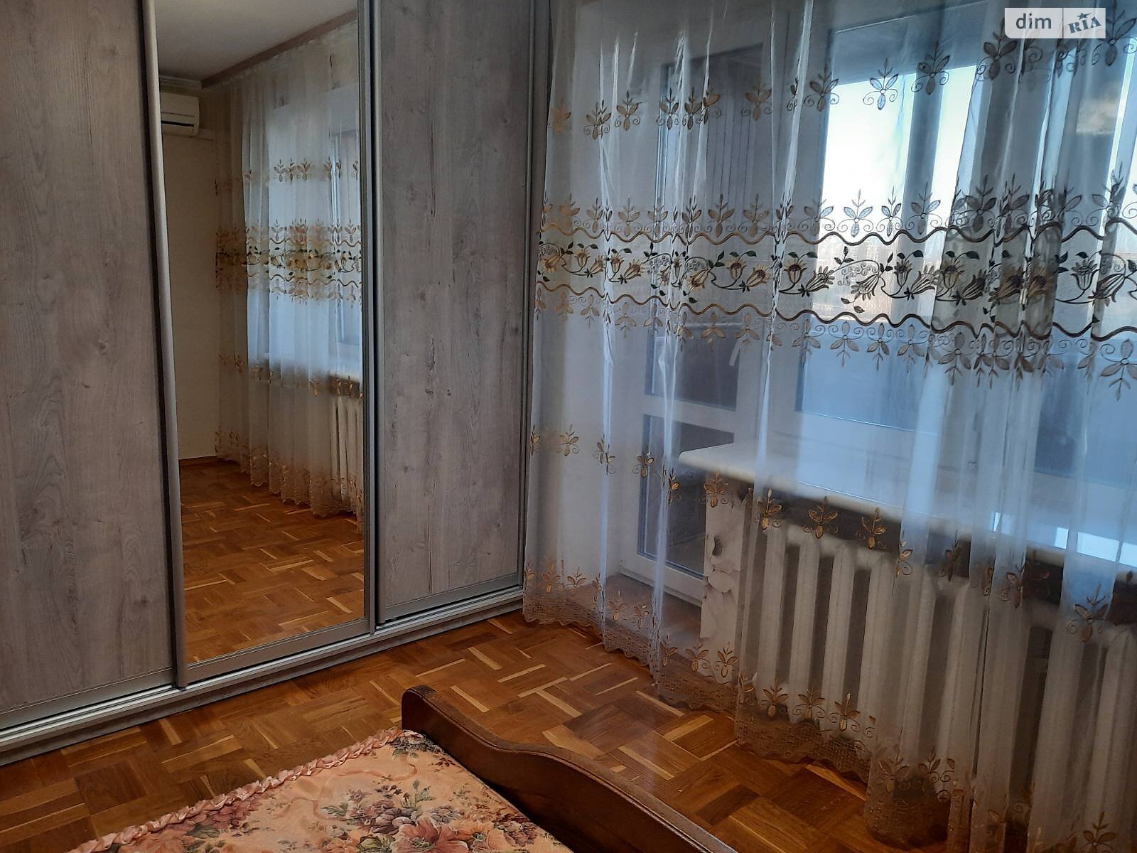трикімнатна квартира в Києві, район Голосіївський, на вул. Антоновича 103А в довготривалу оренду помісячно фото 1 трикімнатна квартира в Києві, район Голосіївський, на вул. Антоновича 103А в довготривалу оренду помісячно фото 1