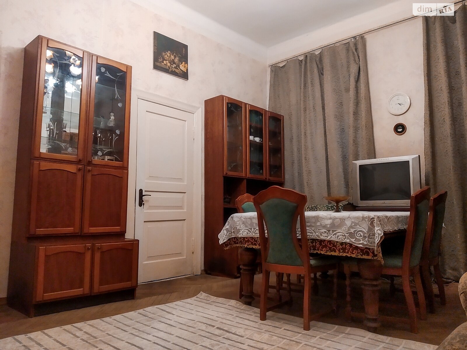 трехкомнатная квартира в Киеве, район Голосеевский, на ул. Антоновича 24 в аренду на долгий срок помесячно фото 1 трехкомнатная квартира в Киеве, район Голосеевский, на ул. Антоновича 24 в аренду на долгий срок помесячно фото 1