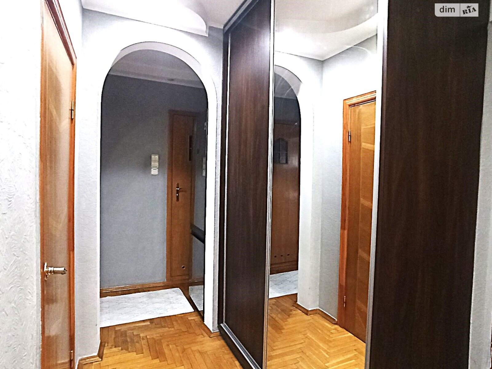 двокімнатна квартира в Києві, район Голосіївський, на вул. Героїв Маріуполя 7 в довготривалу оренду помісячно фото 1