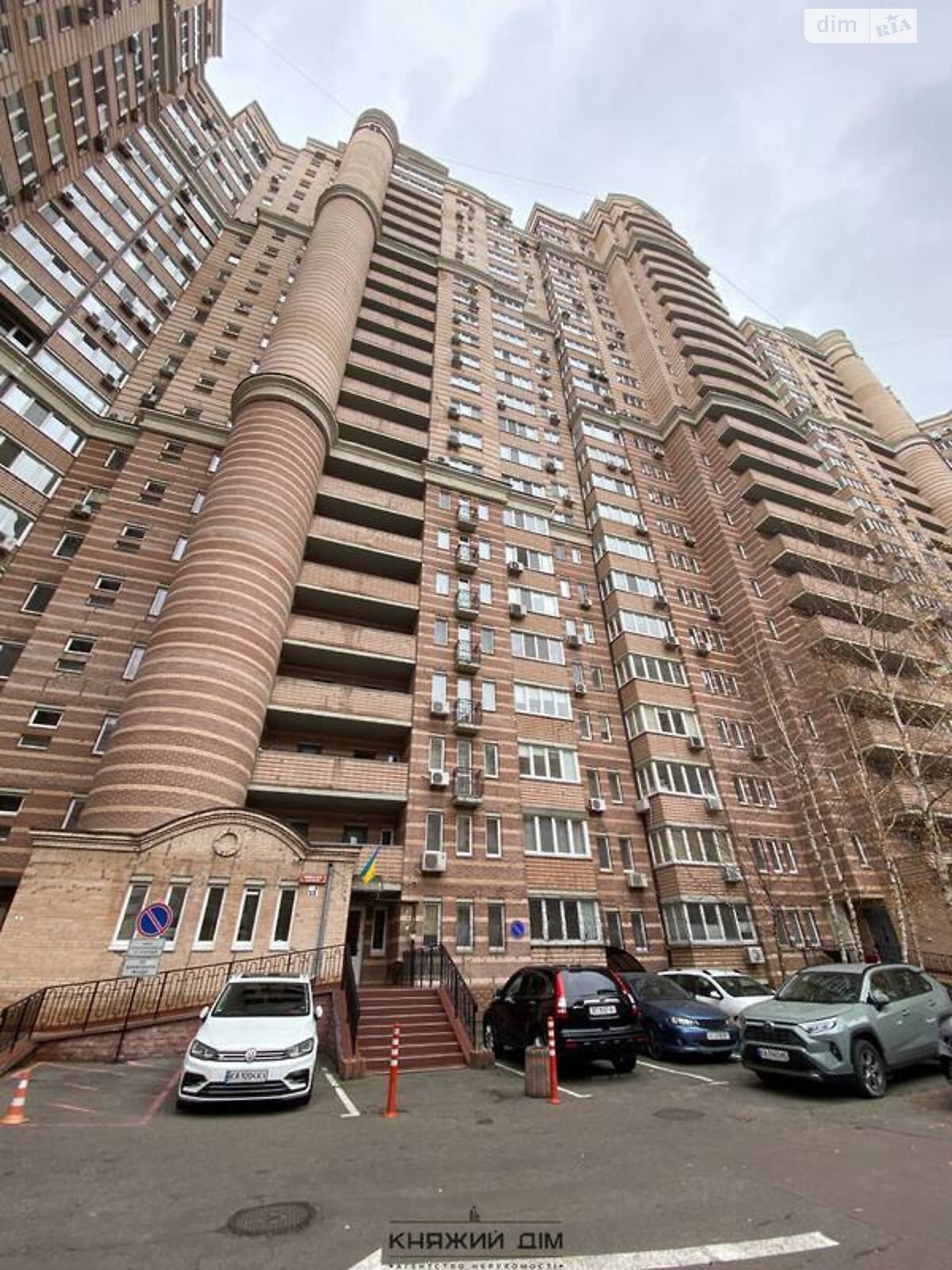 двухкомнатная квартира в Киеве, район Голосеевский, на ул. Голосеевская 13Б в аренду на долгий срок помесячно фото 2